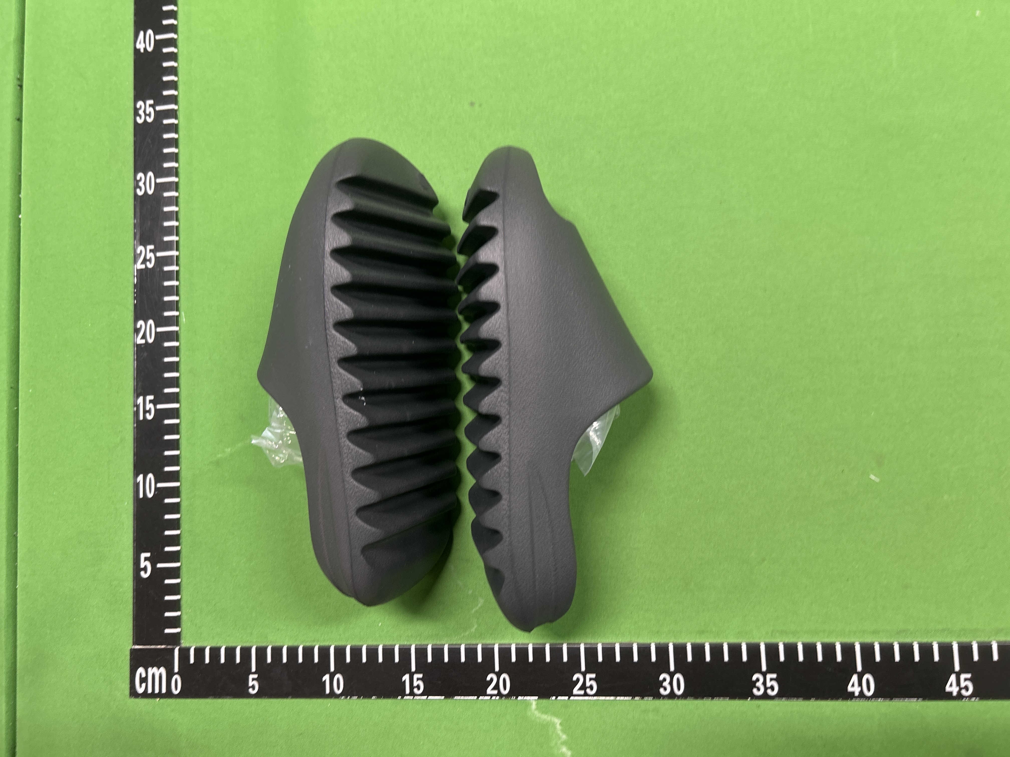 Foto QC 3 de adidas Yeezy Slide Slate Grey