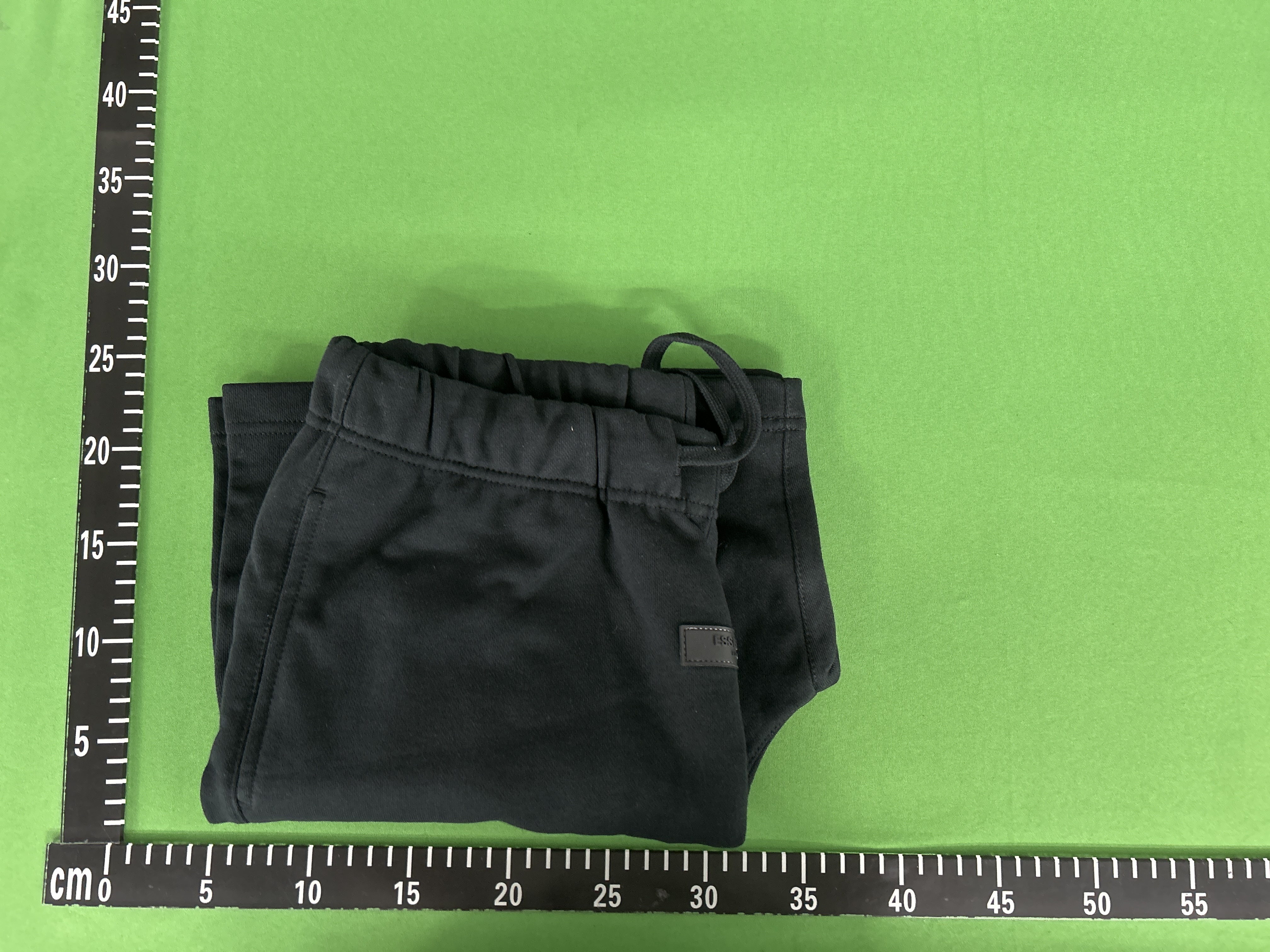 Foto QC 8 de Fear of God Essentials Sweat Shorts Flocked Logo Heather Grey