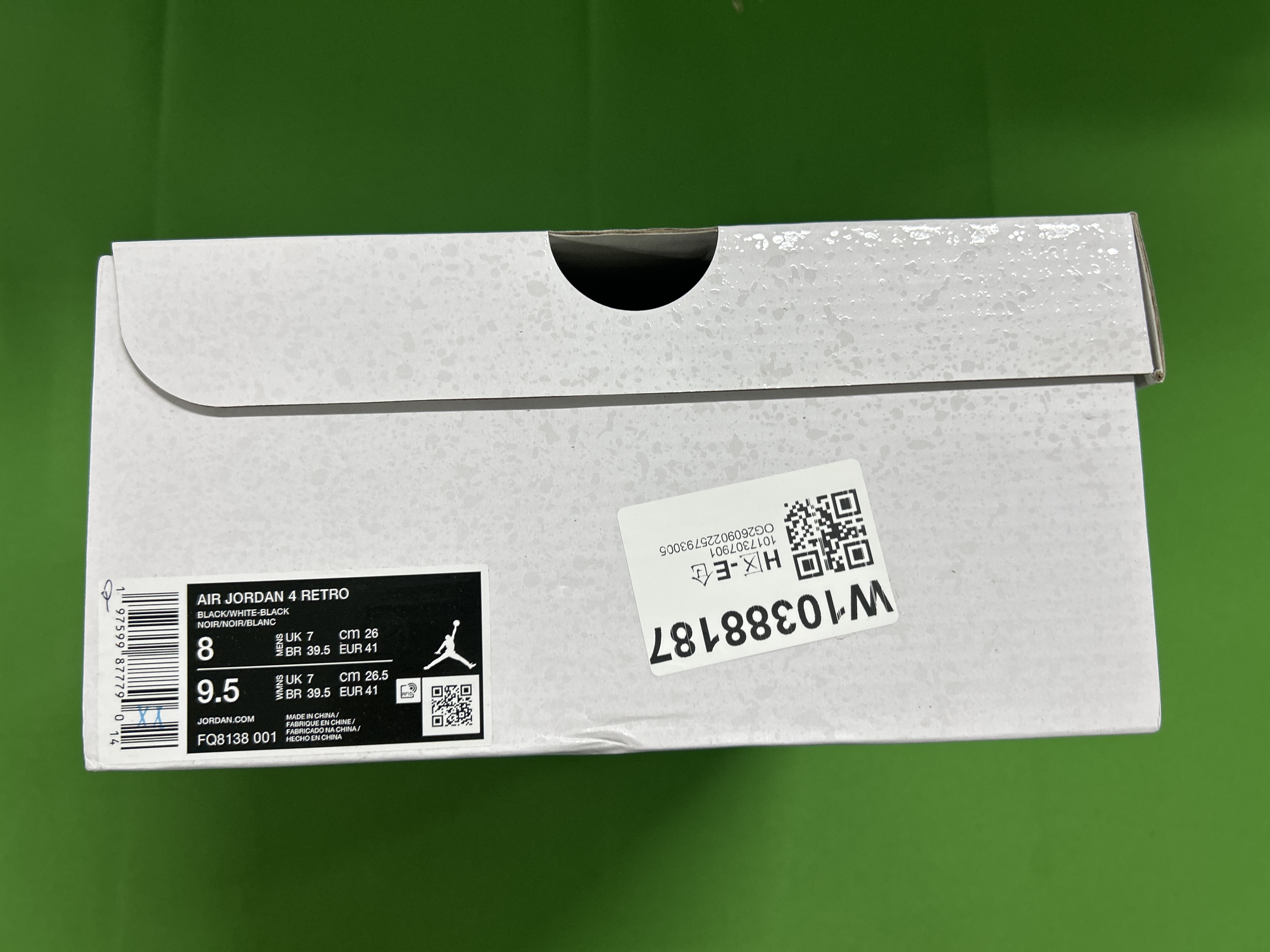 Foto QC 1 de Jordan 4 Retro KAWS Cool Grey 930155-003