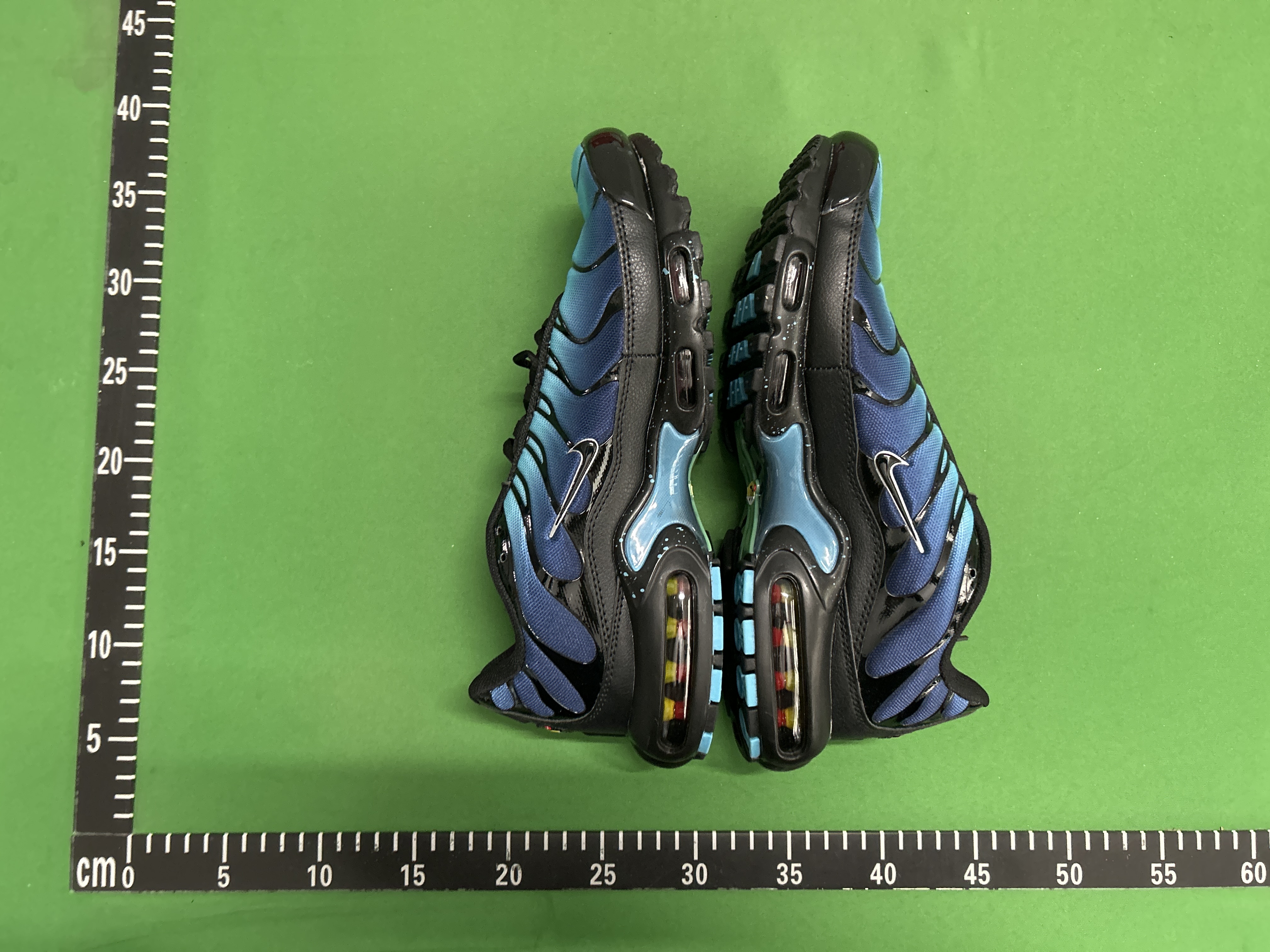 Foto QC 4 de Nike Air Max Plus Black White Gradient DM0032-003