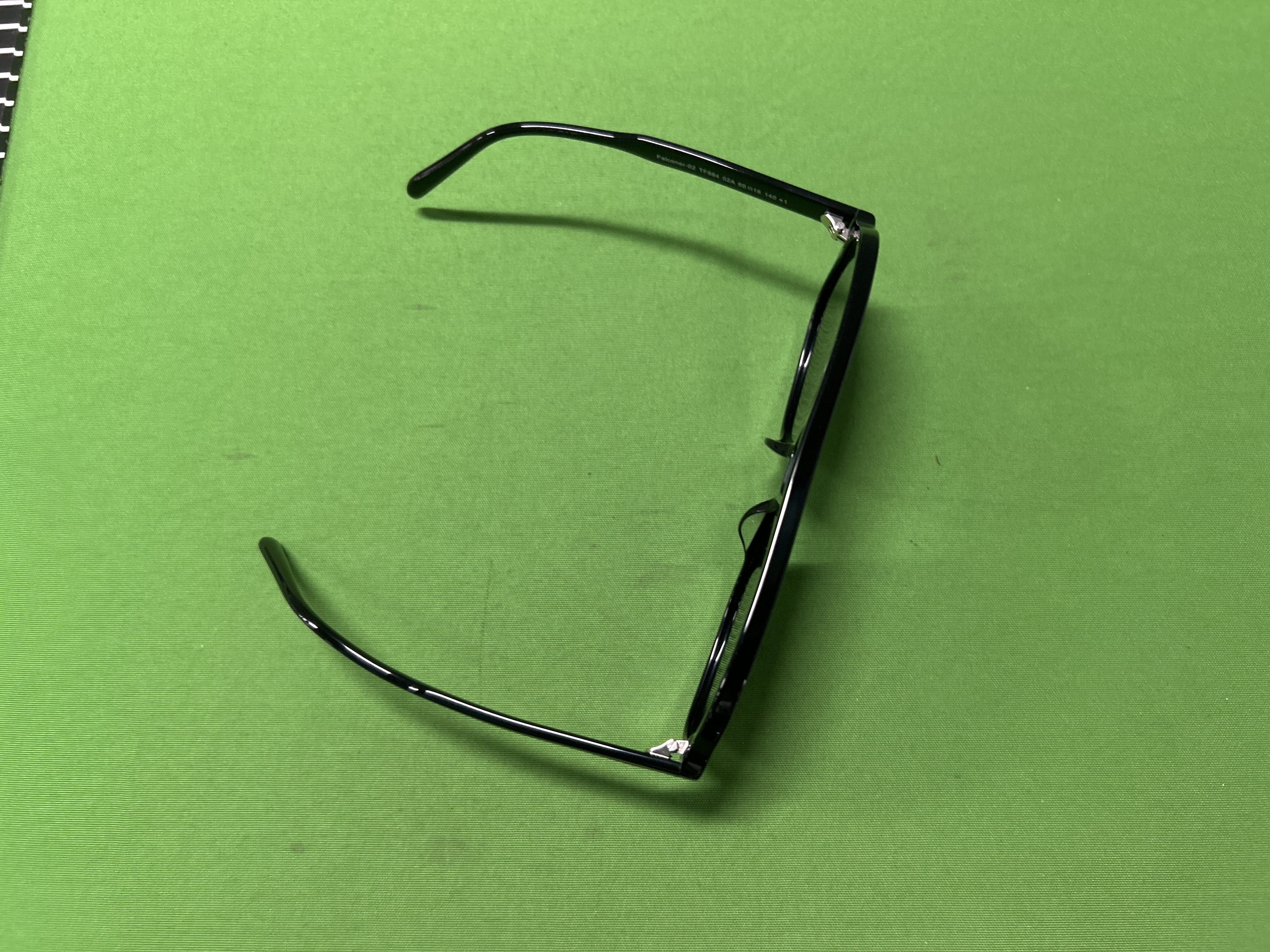 Foto QC 2 de Tom Ford Cat-Eye Acetate Sunglasses Clear Havana Gradient