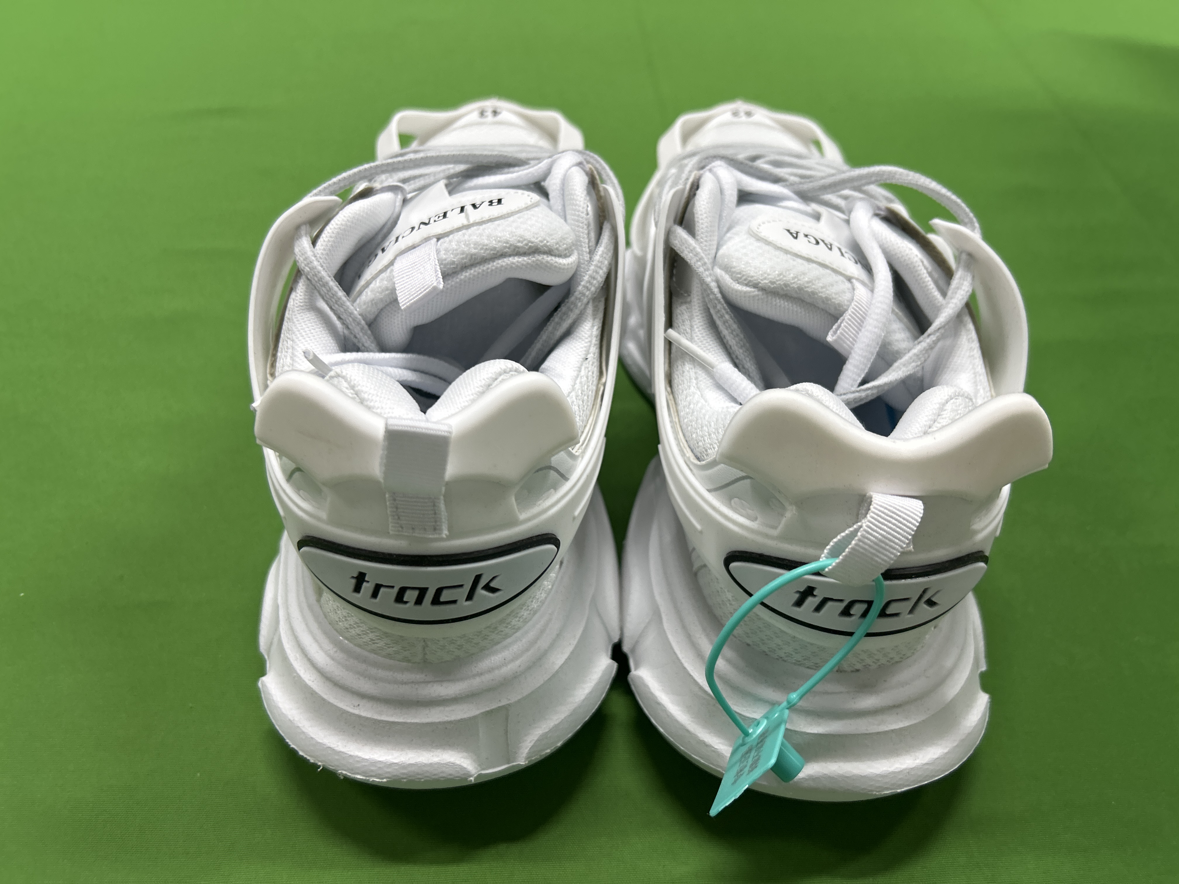 Foto QC 3 de Balenciaga Track.3 Low Black White