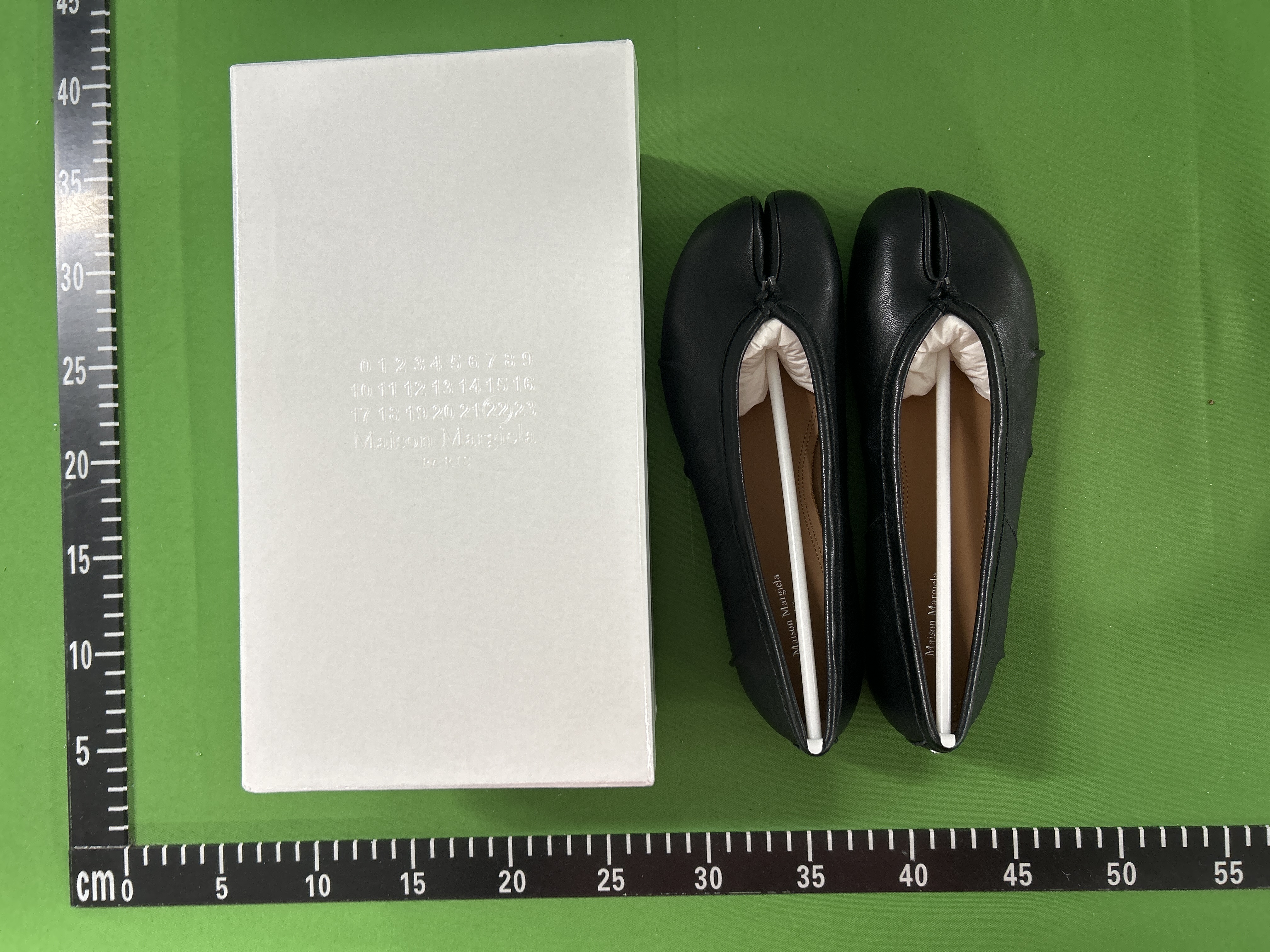 Foto QC 2 de MM6 Maison Margiela Tabi Ballet Flats Leather Split-Toe Black