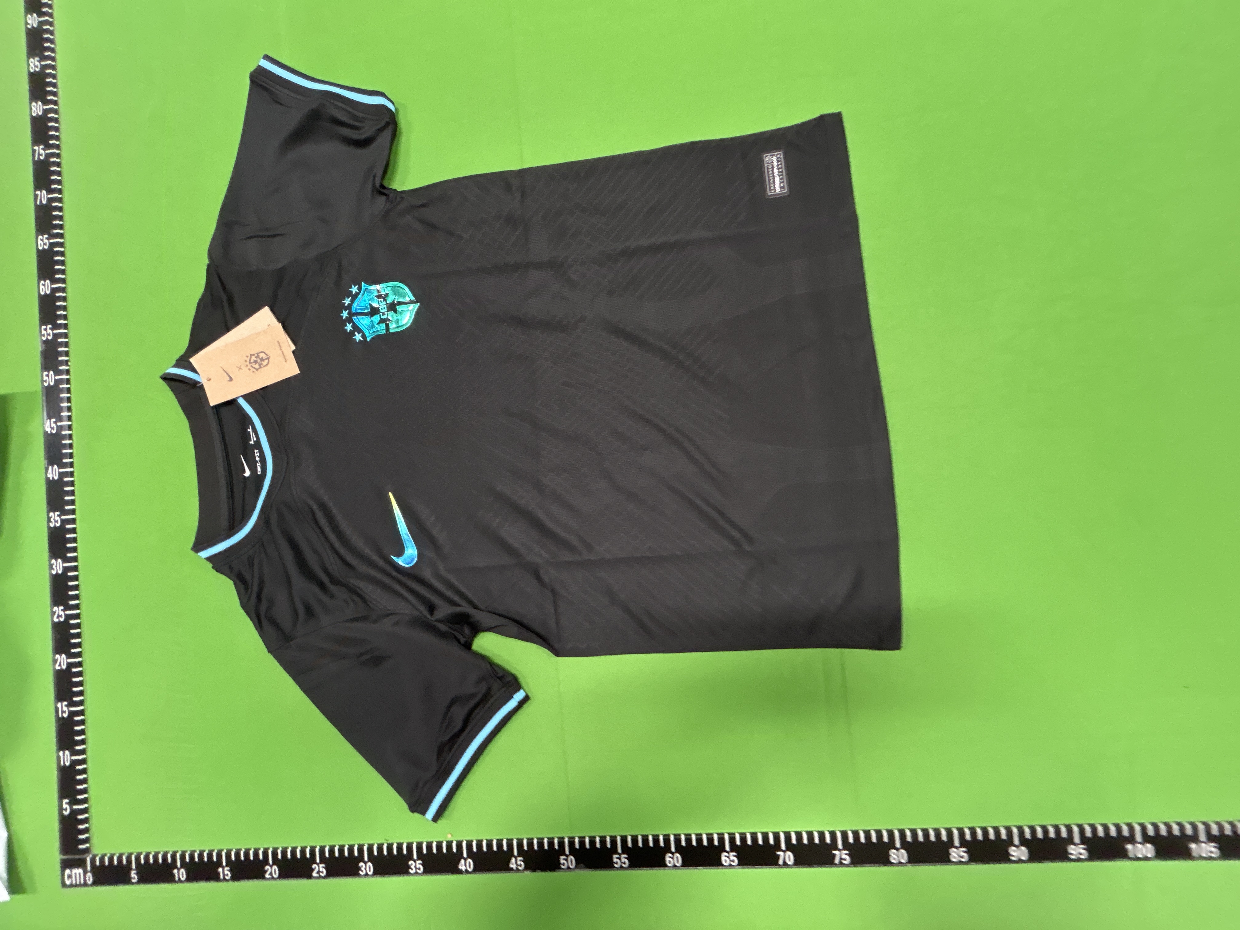 Foto QC 3 de Nike x Brazil 2023/24 Special Edition Rio de Janeiro Graphic Fan Jersey Black