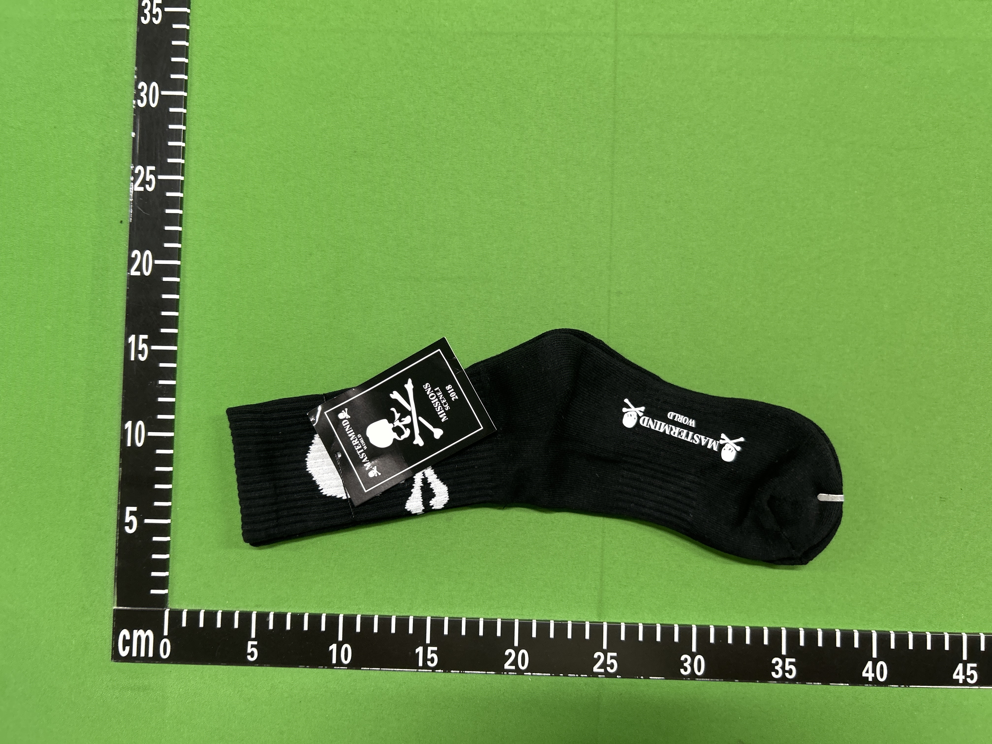 Foto QC 1 de Mastermind WORLD Crew Socks Skull Logo Brown