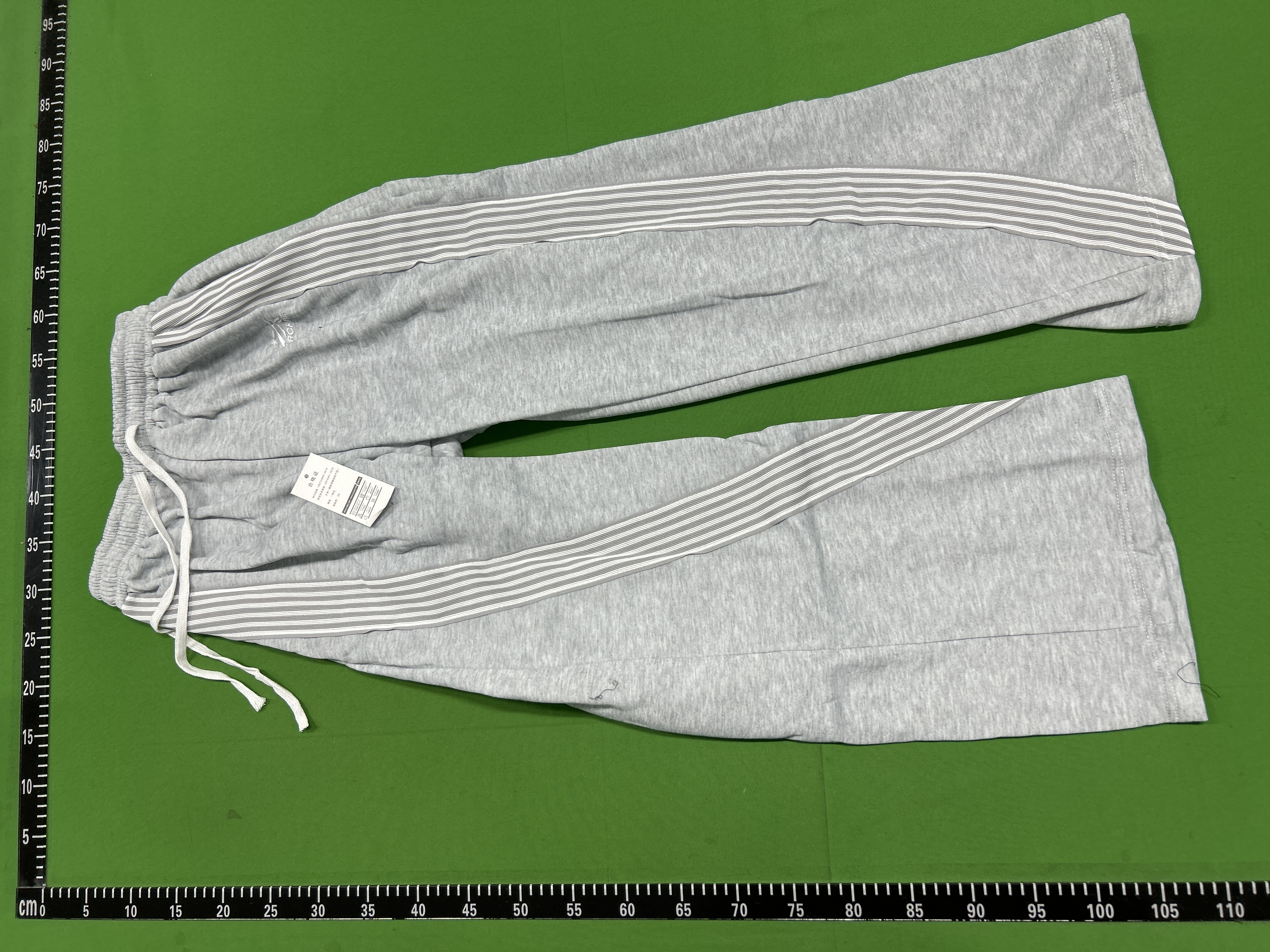 Foto QC 7 de Other Pants Loose Straight Side Stripe Camo