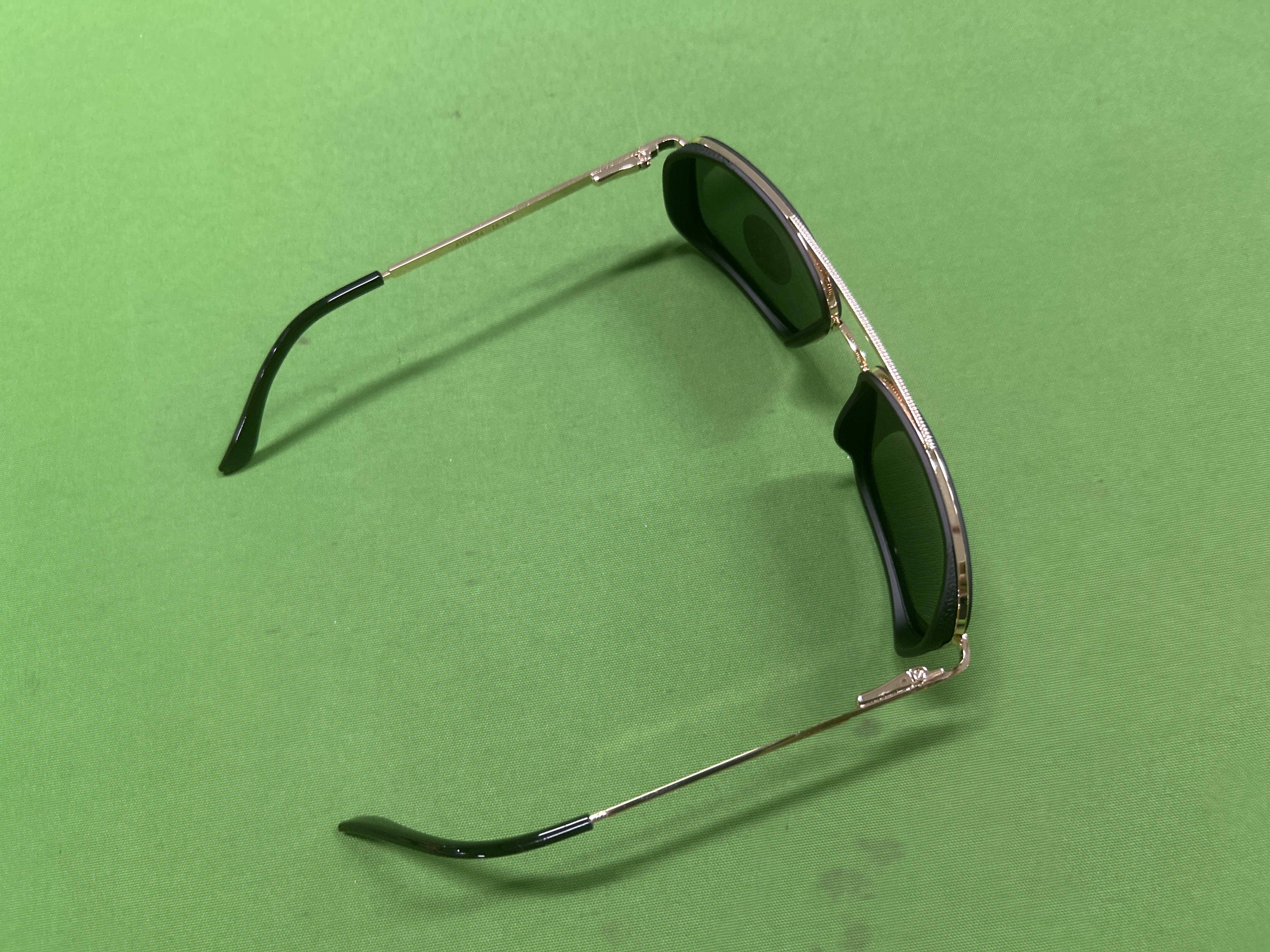 Foto QC 3 de Ray-Ban Wayfarer Acetate Sunglasses Matte Brown Brown