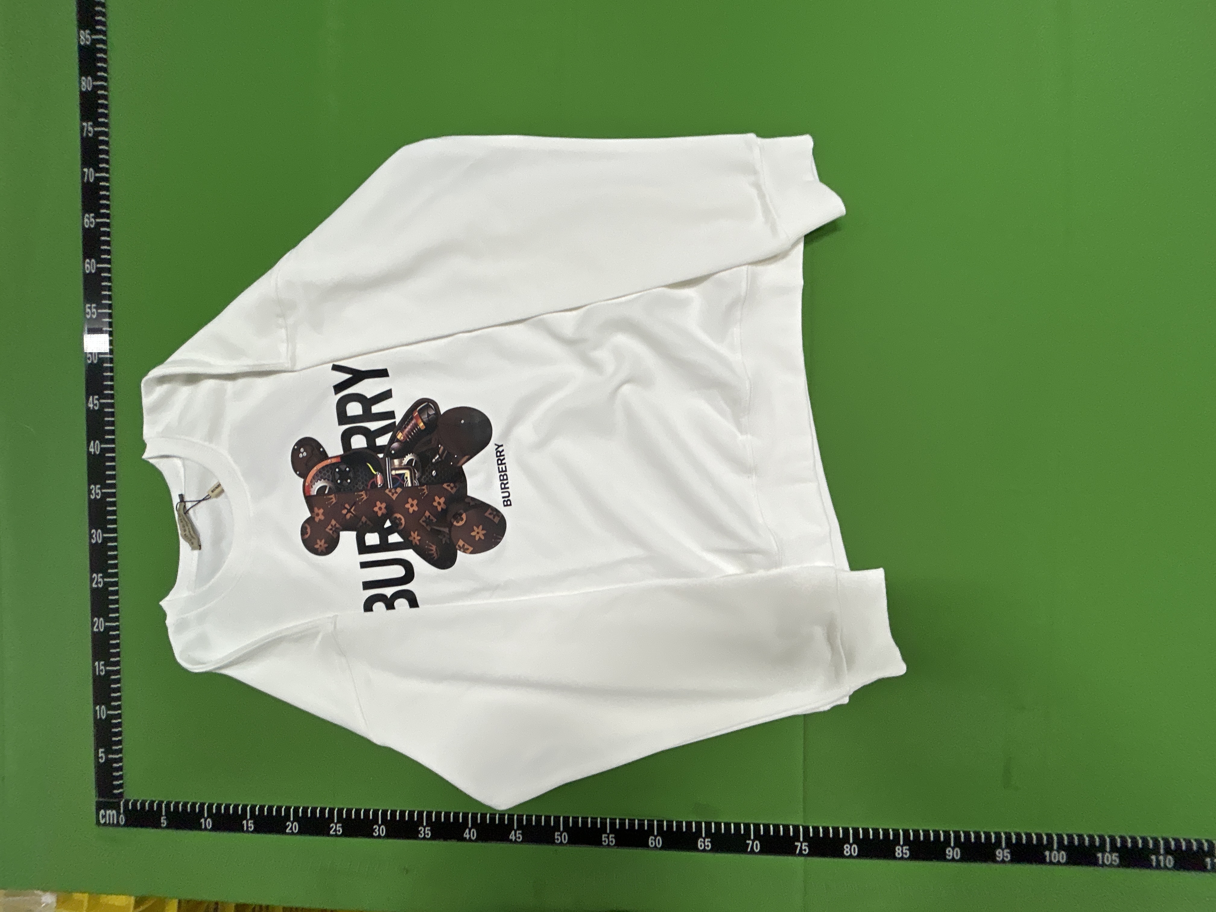 Foto QC 8 de Burberry Crewneck Sweater Thomas Bear Graphic Black