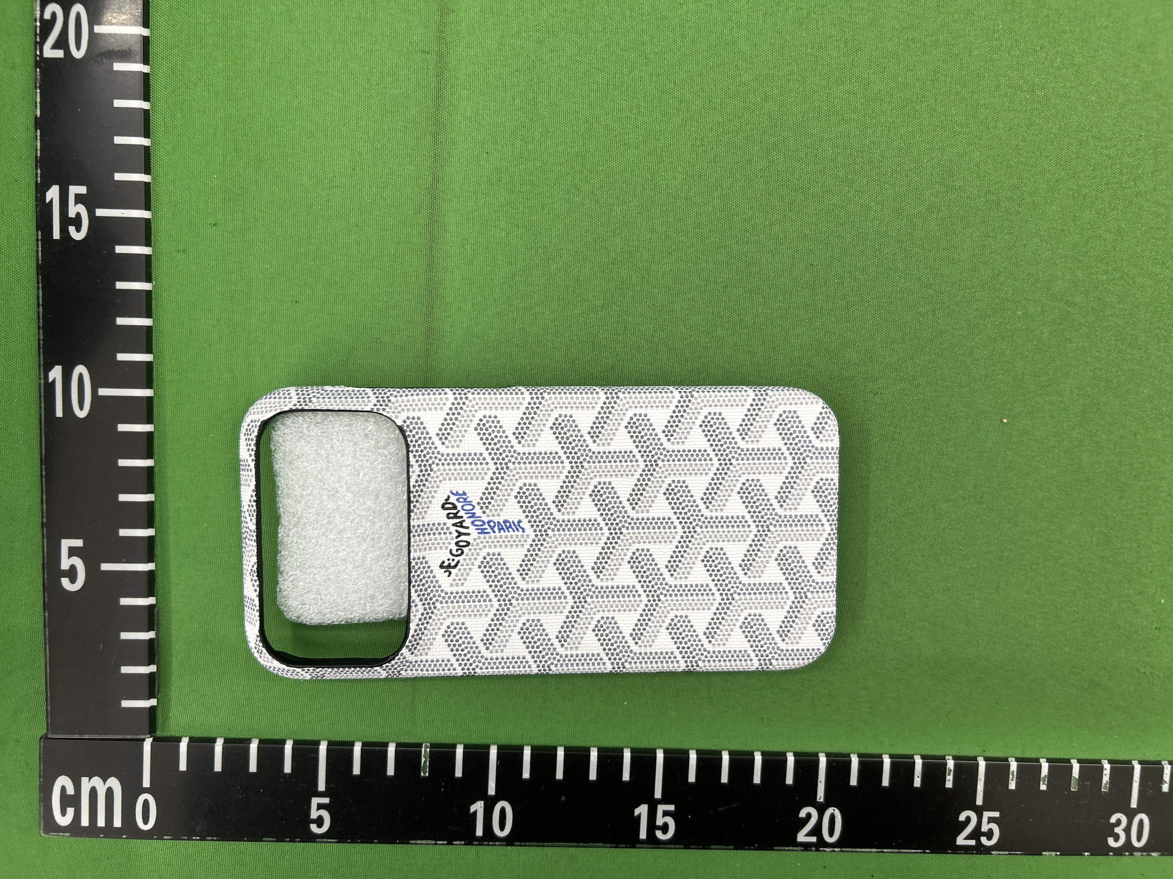 Foto QC 7 de Goyard Goyardine Case for iPhone 11 Pro Yellow