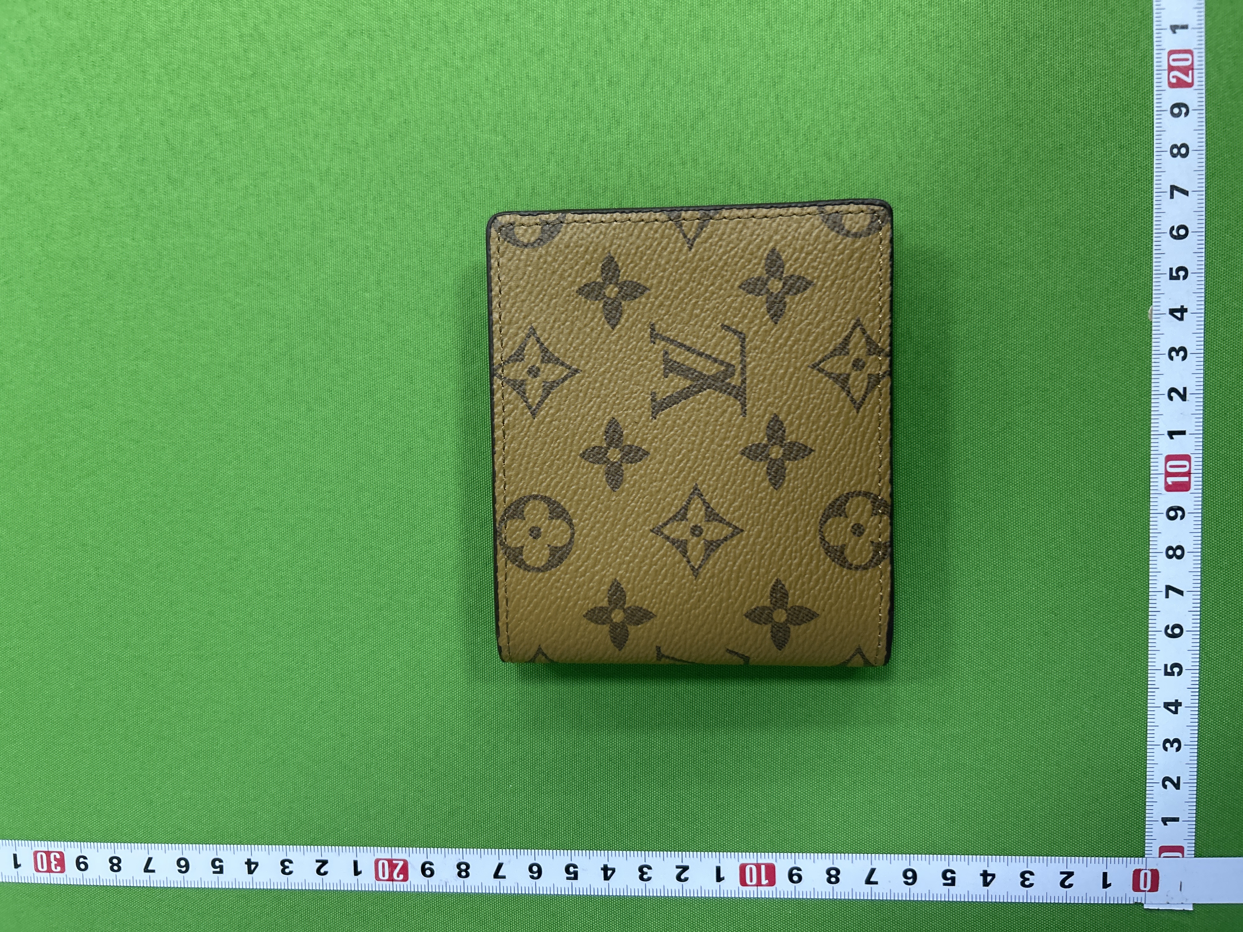 Foto QC 6 de Louis Vuitton Multiple Wallet Damier Infini Leather Onyx