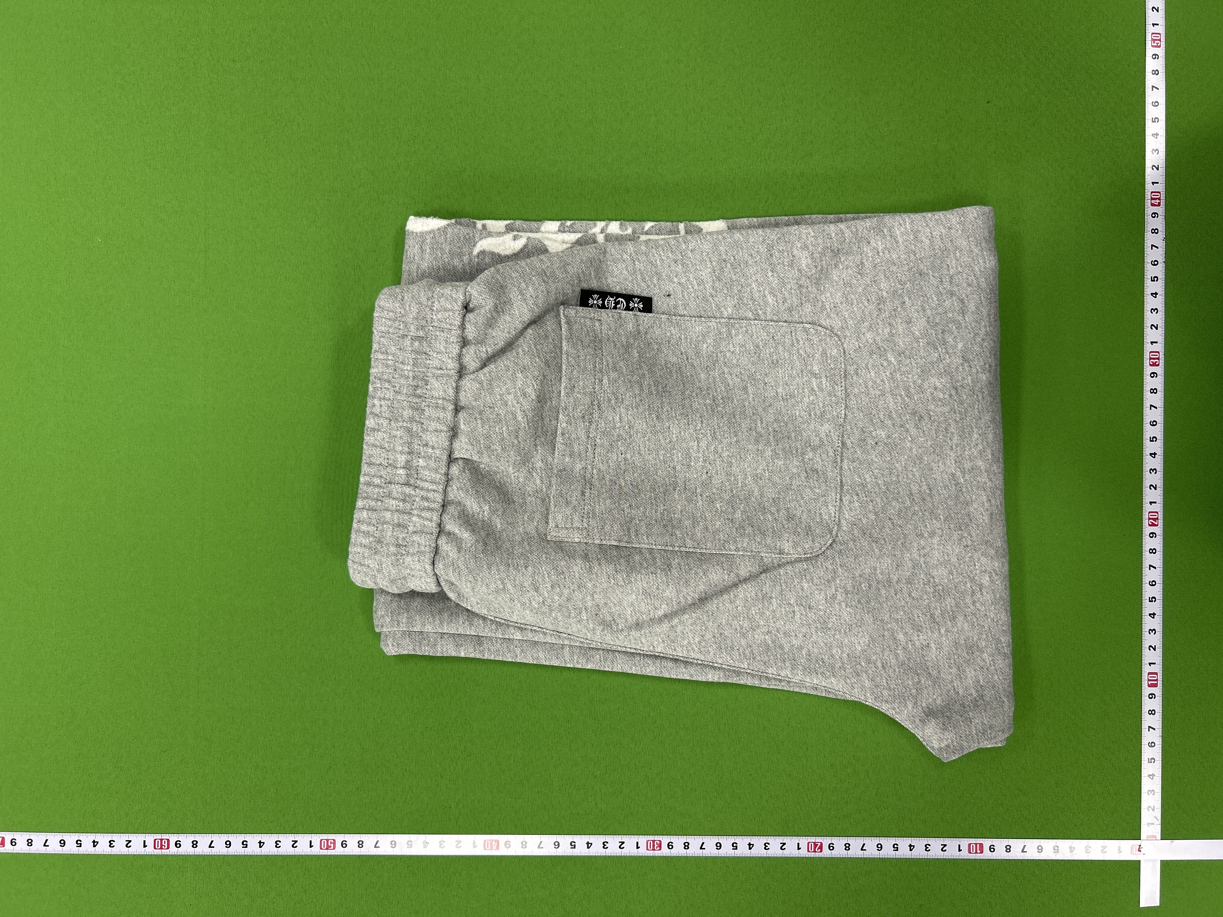 Foto QC 3 de Chrome Hearts Cemetery Cross Patch Sweatpants Gray