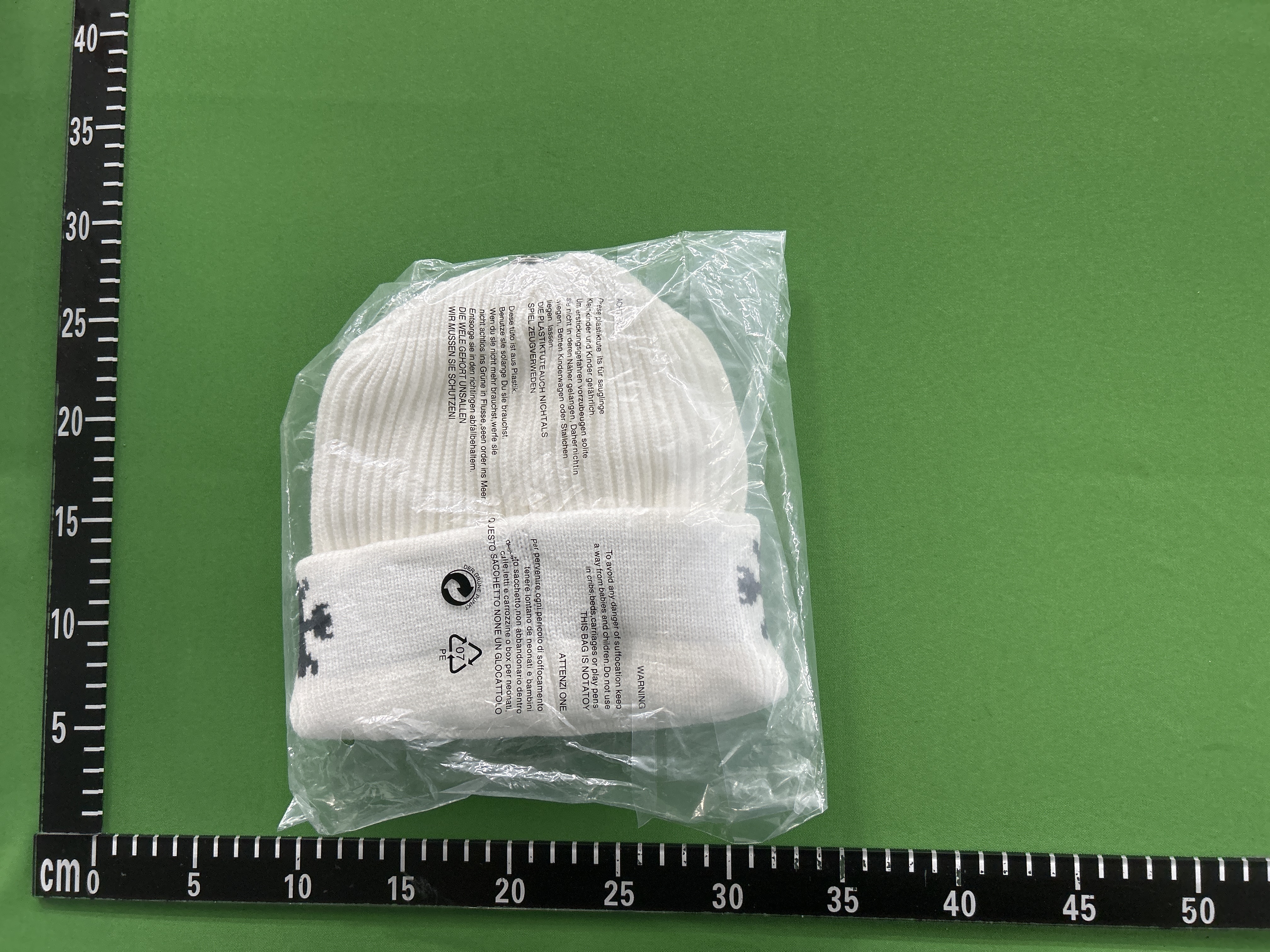 Foto QC 8 de Chrome Hearts Comme des Garcons Beanie Beige