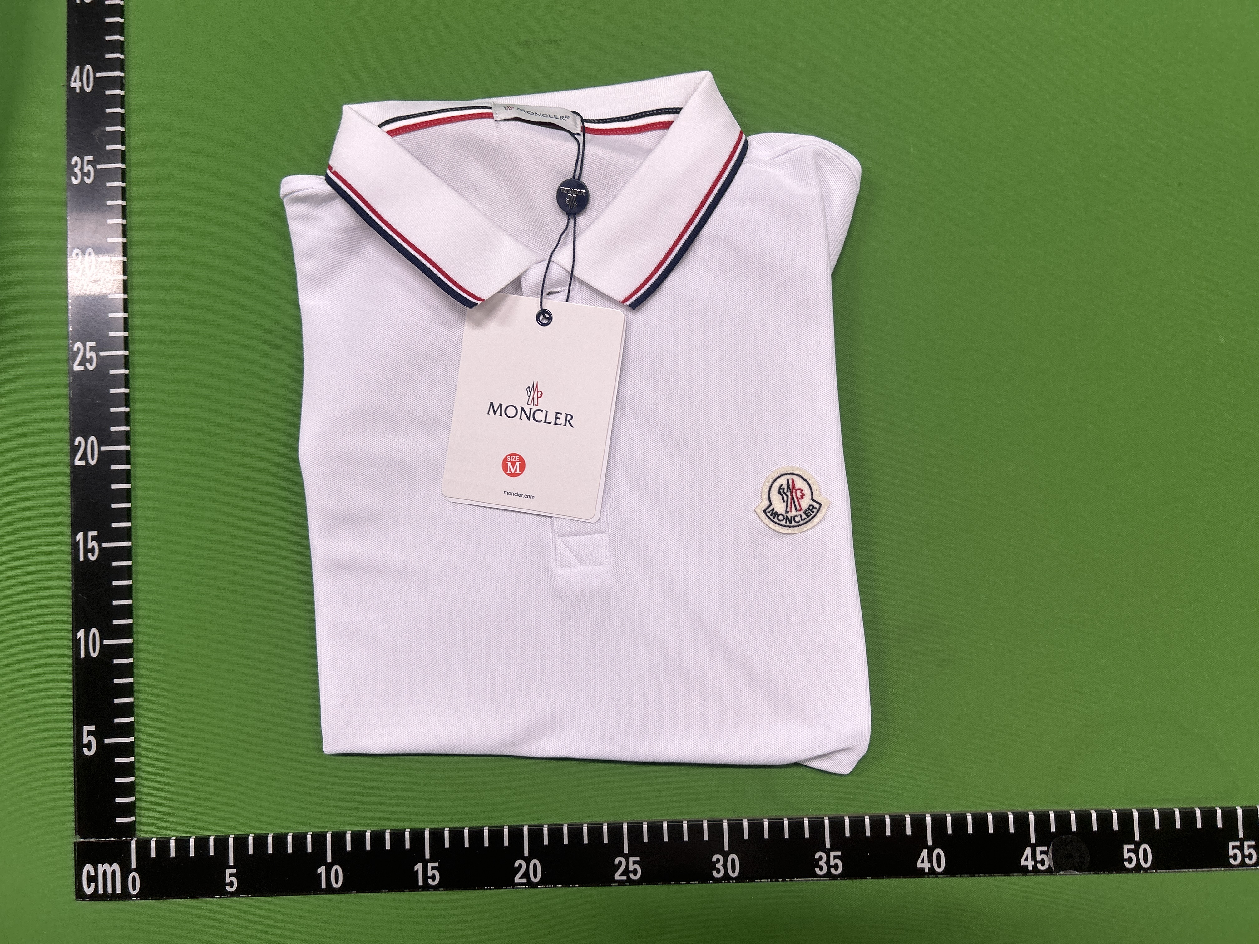 Foto QC 1 de Moncler Tricolor Trim Polo Shirt Grey