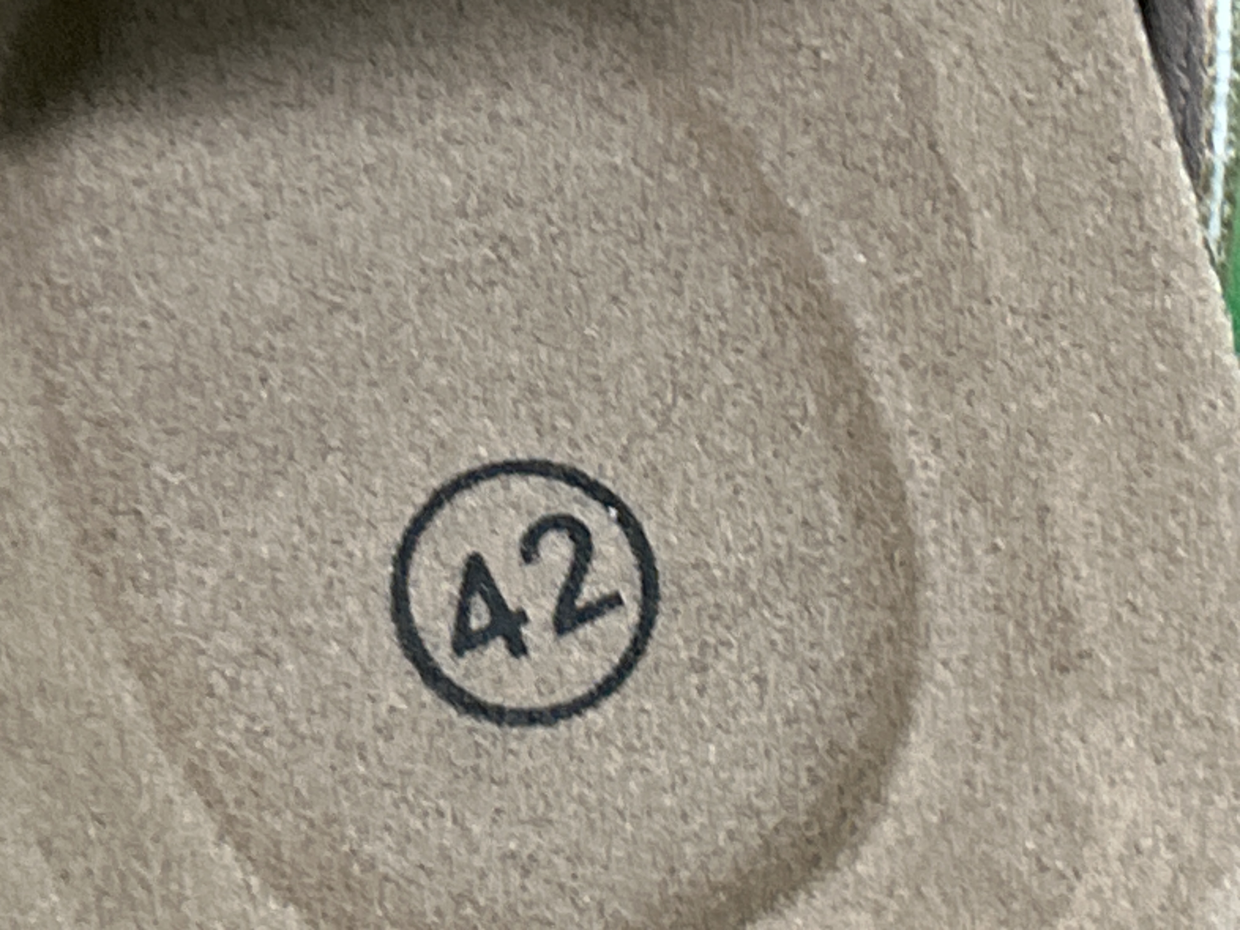 Foto QC 8 de Other Boston Clog Suede Taupe