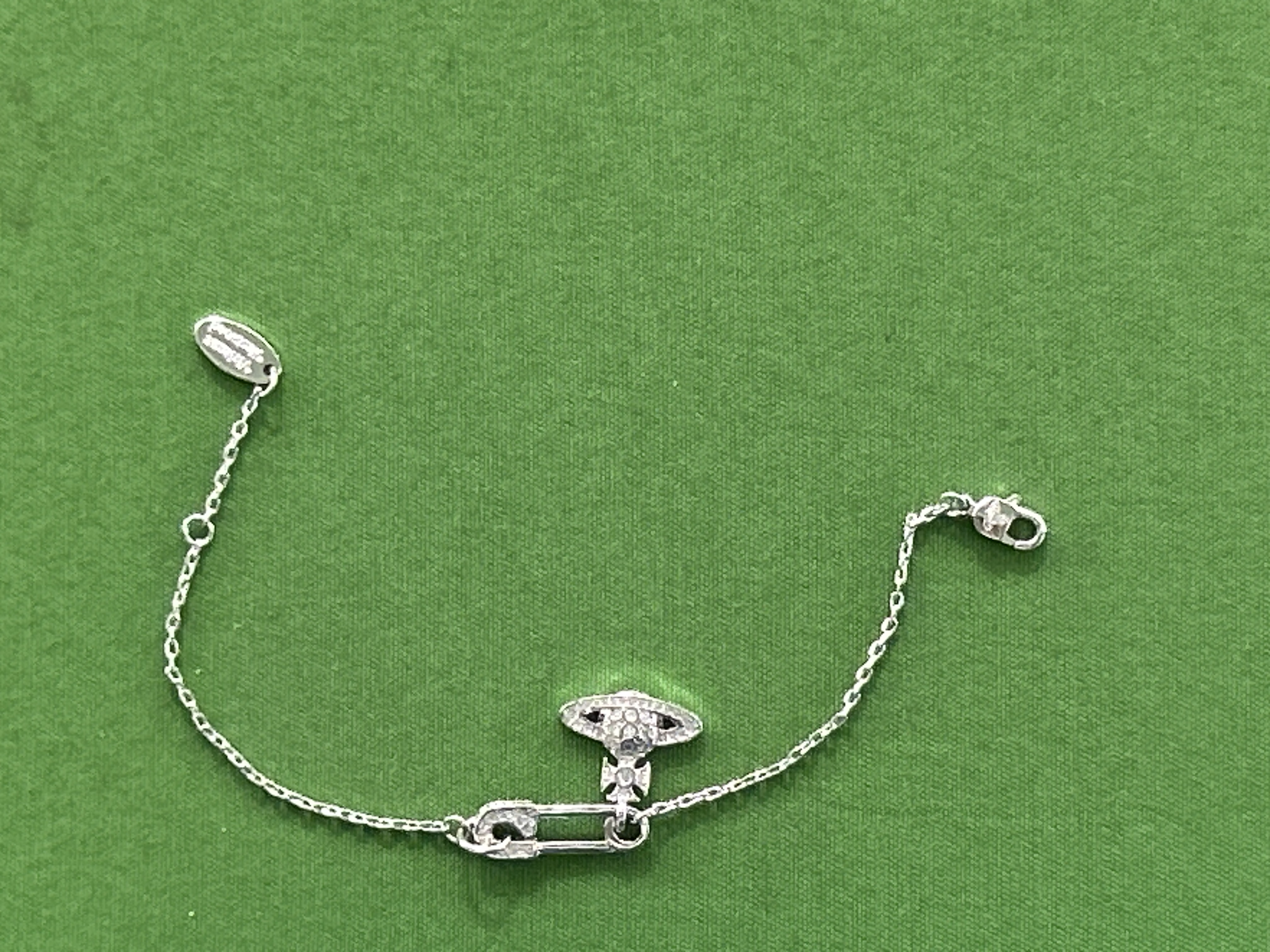 Foto QC 2 de Vivienne Westwood Lucrece Bracelet Metal Crystal Silver