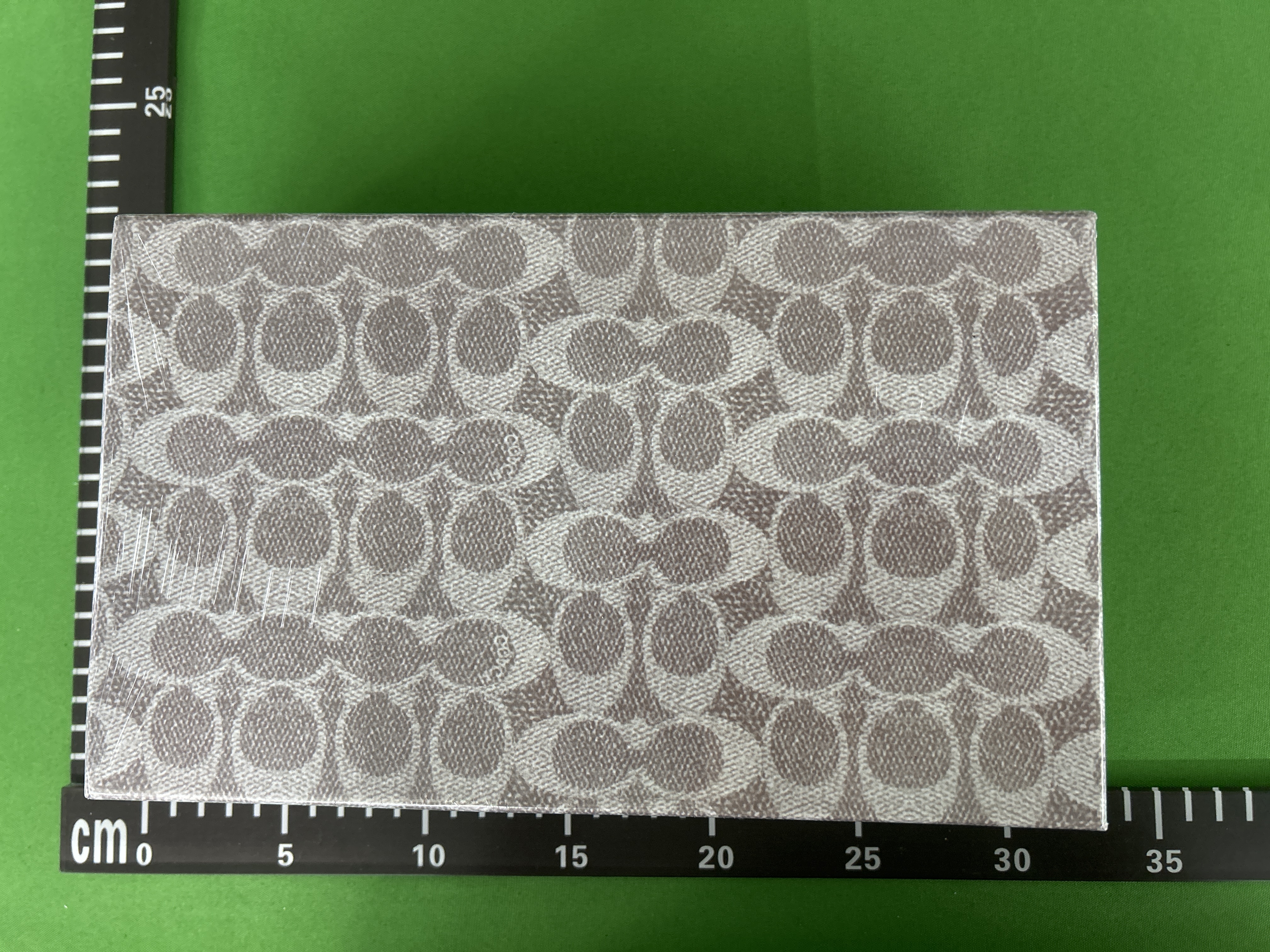 Foto QC 2 de Coach Tabby Shoulder Bag 26 Taupe Polished Pebble Leather