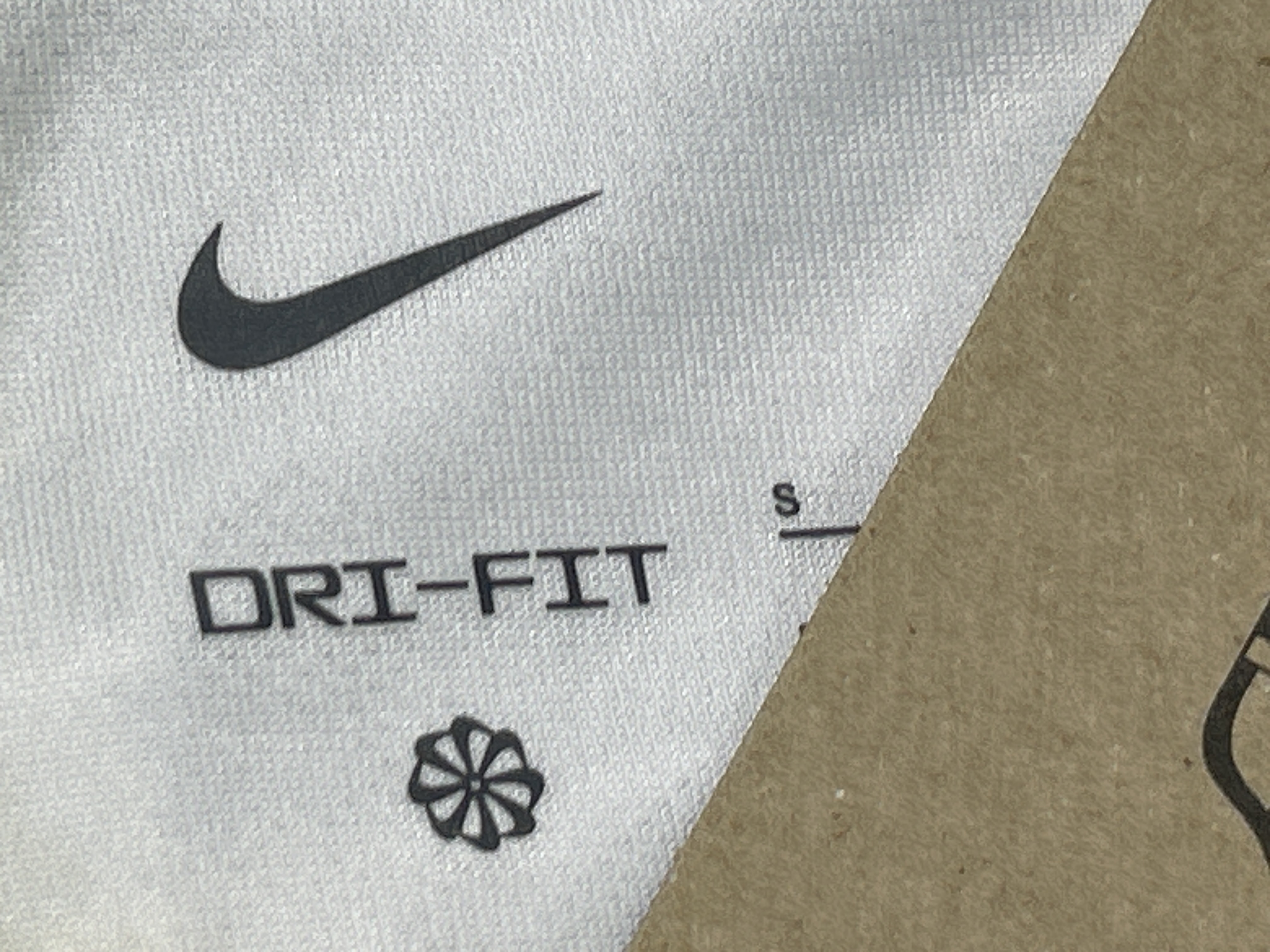 Foto QC 6 de Nike x Brazil 2023/24 Special Edition Rio de Janeiro Graphic Fan Jersey Black