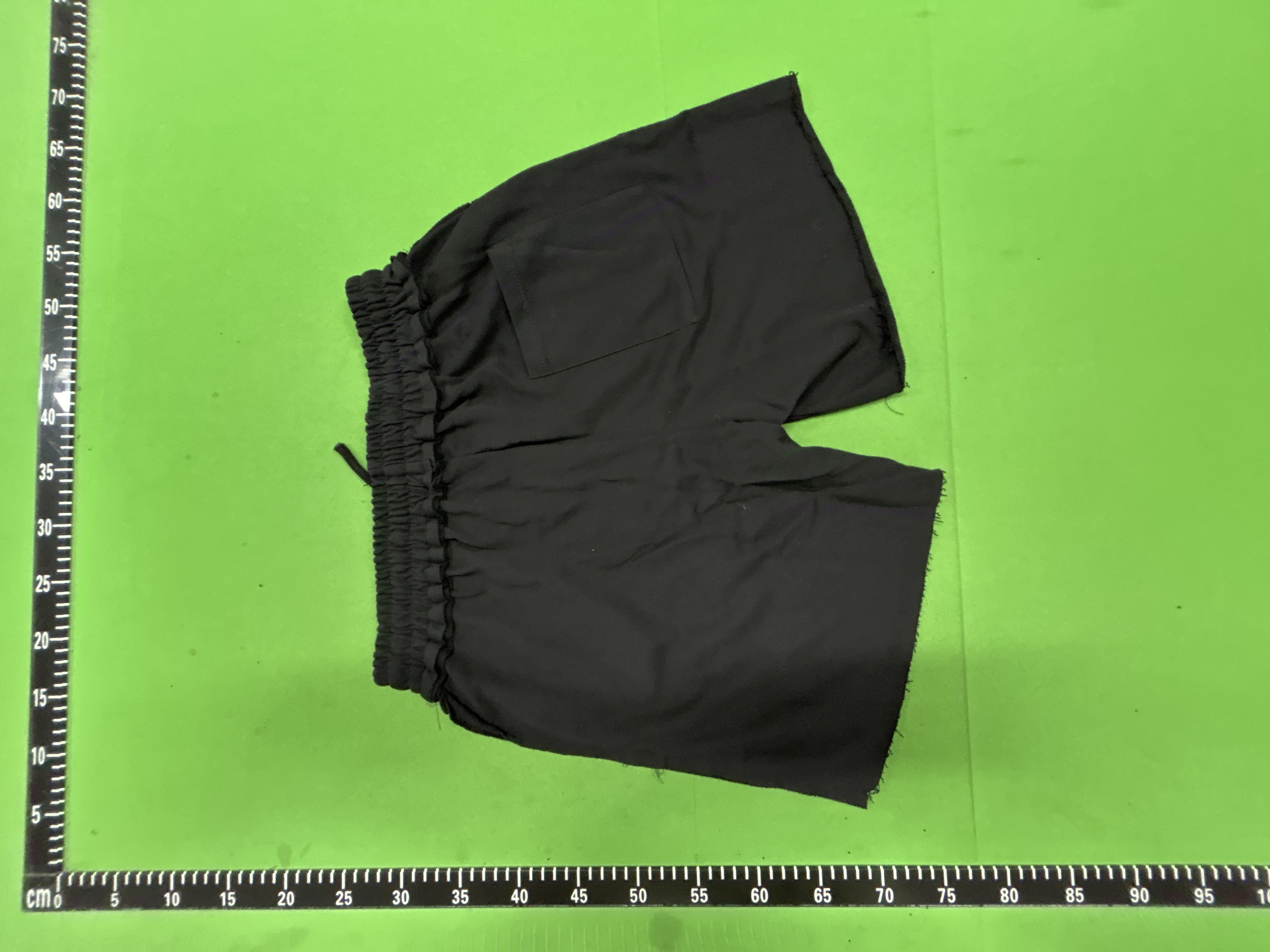 Foto QC 4 de YoungLA Sweat Shorts Raw Hem Gothic Logo Black