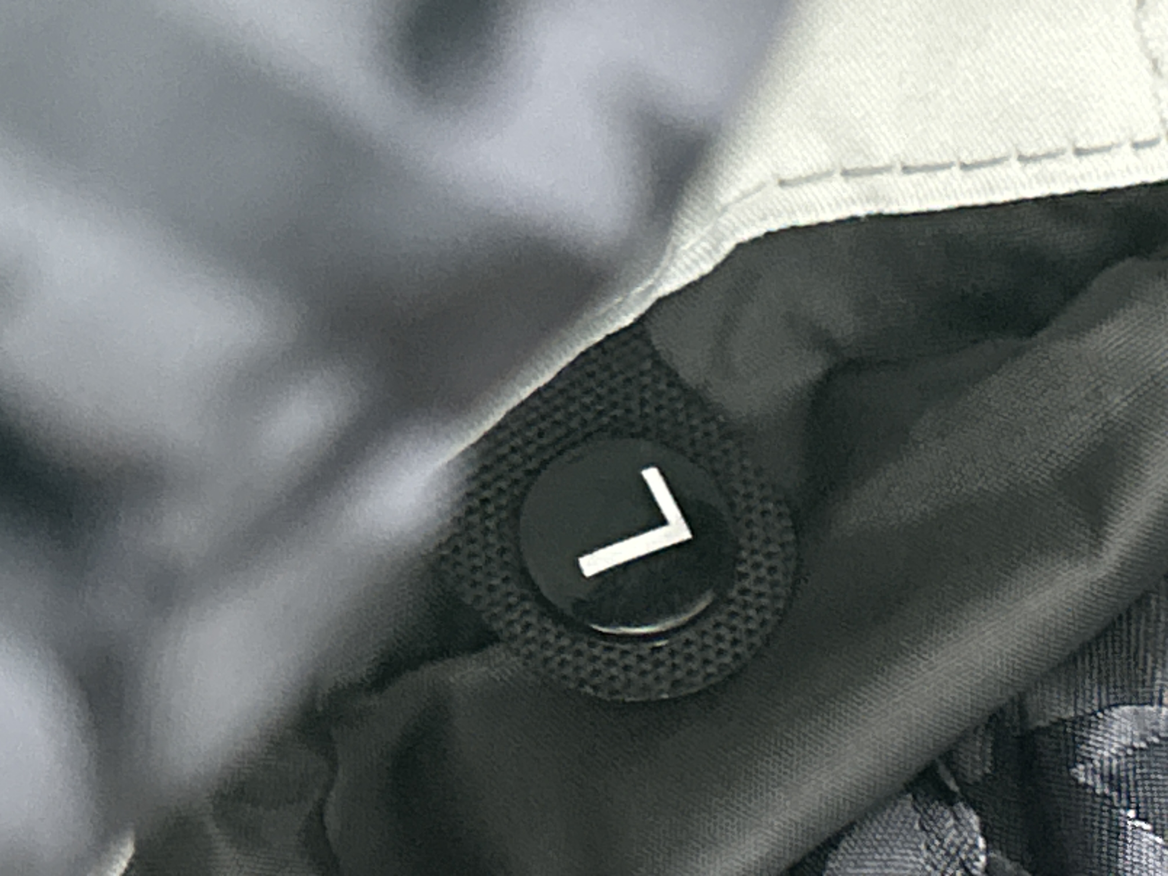 Foto QC 2 de Trapstar Decoded Puffer Jacket Shiny Black