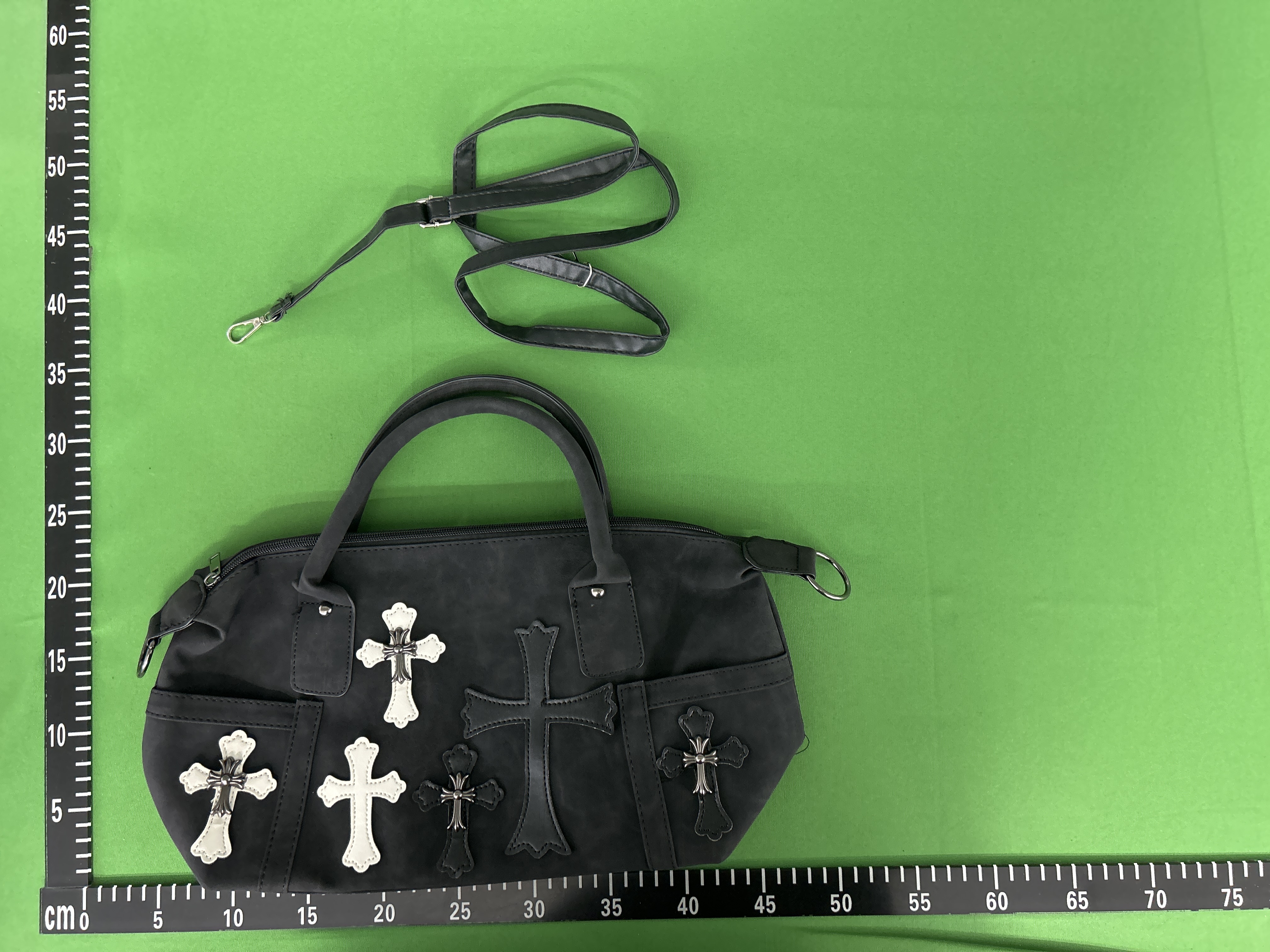 Foto QC 7 de Chrome Hearts Cross Patch Crossbody Travel Bag Black Leather