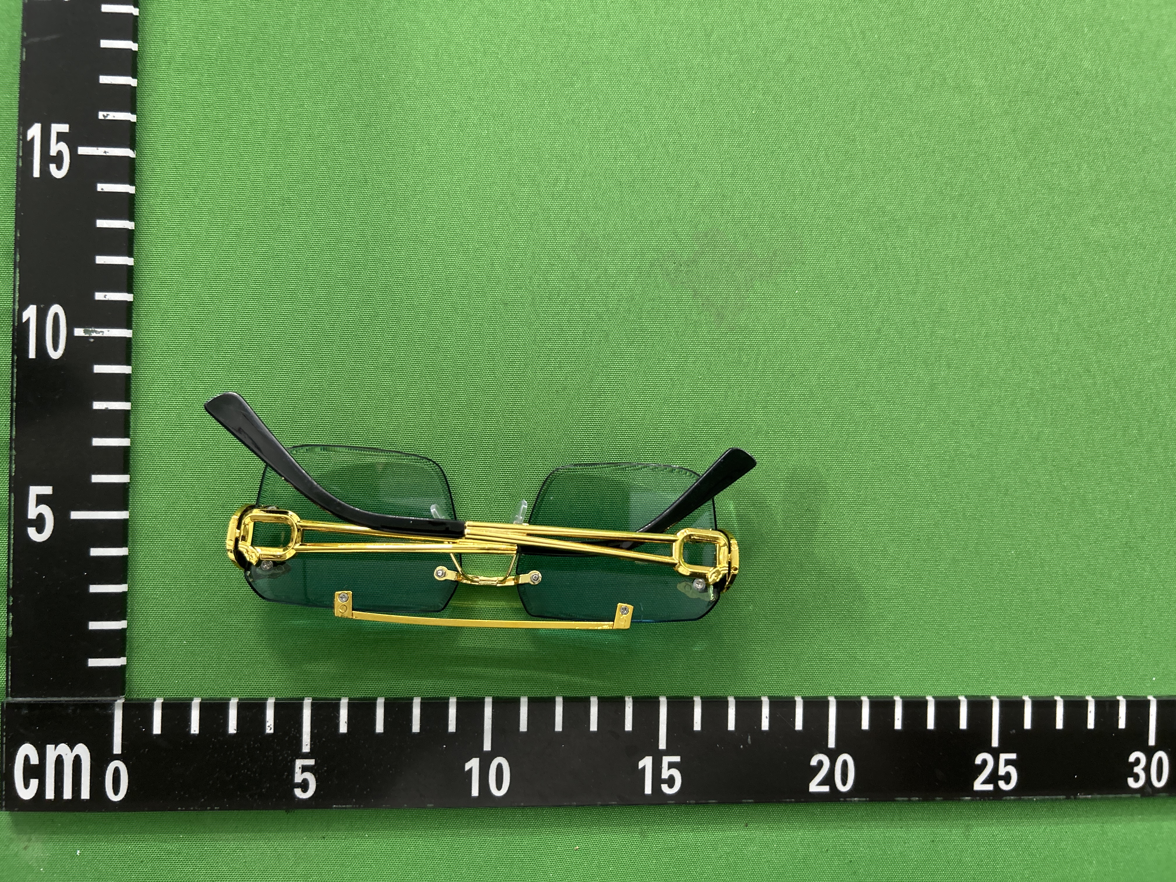 Foto QC 4 de Cartier Panthère de Cartier Rimless Rectangle Metal Sunglasses Gold Pink (CT0065S)