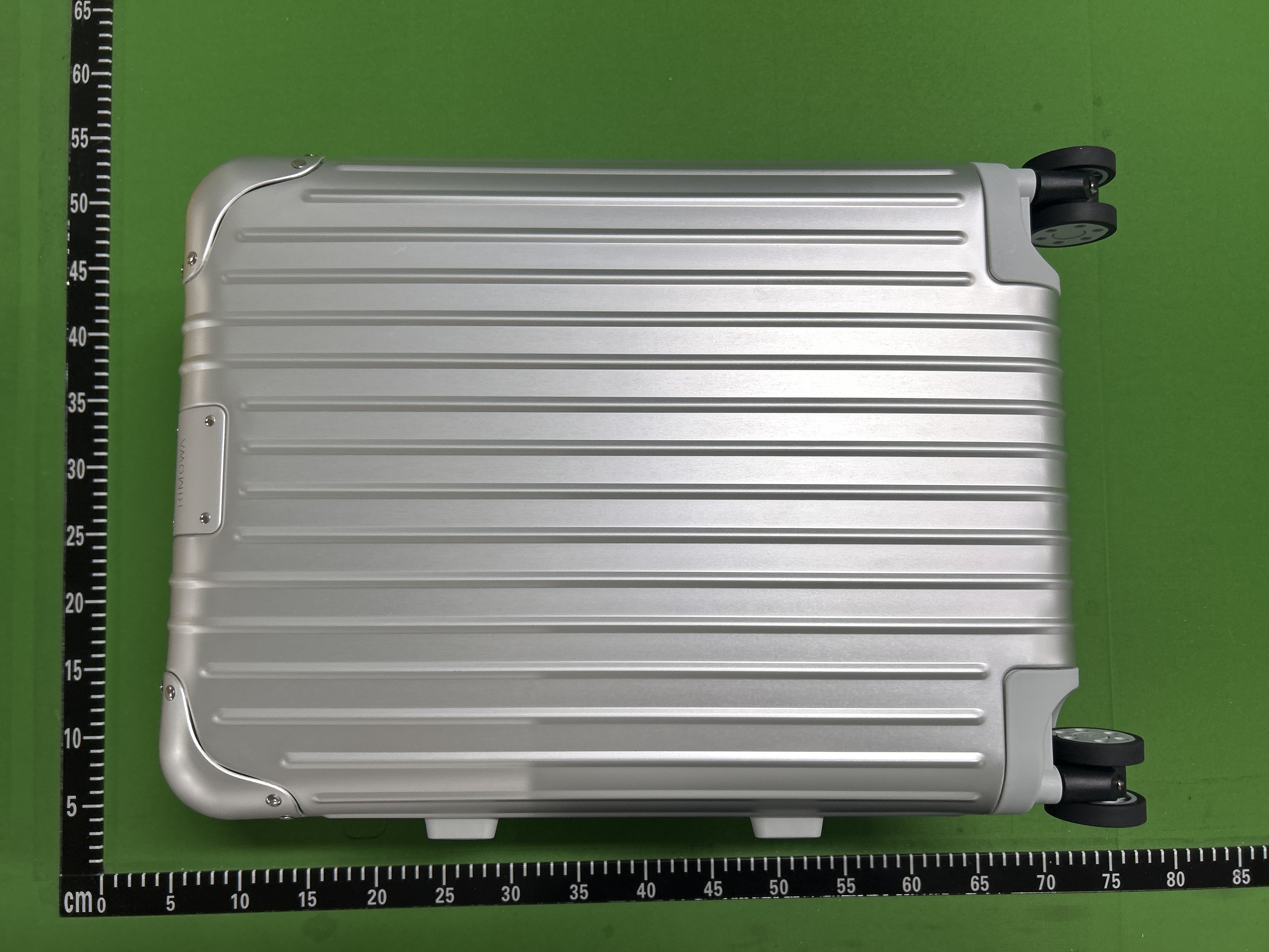 Foto QC 8 de Rimowa Original Cabin Black Aluminum