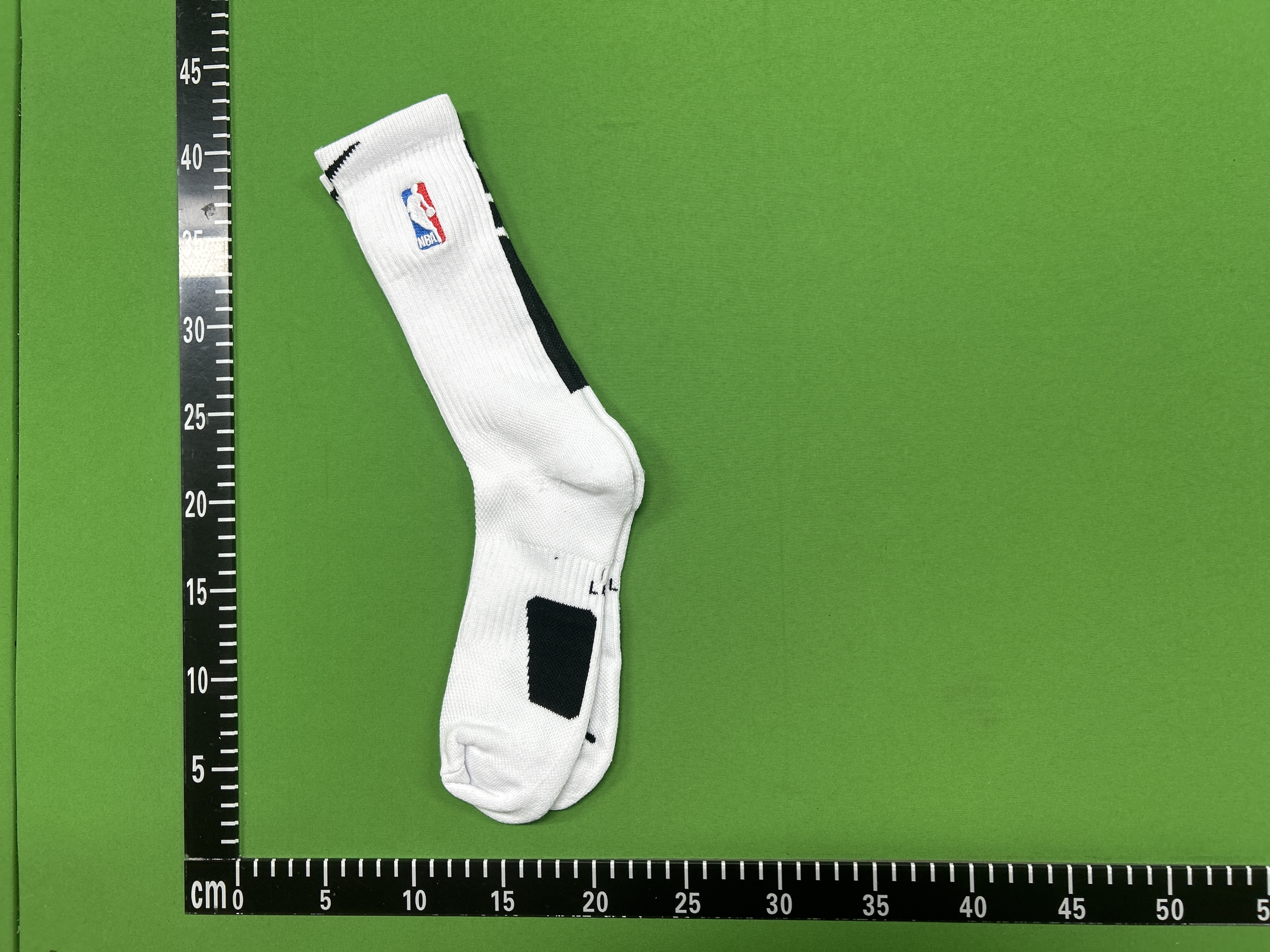 Foto QC 4 de Jordan Ultimate Flight Crew Socks Dri-FIT Black White