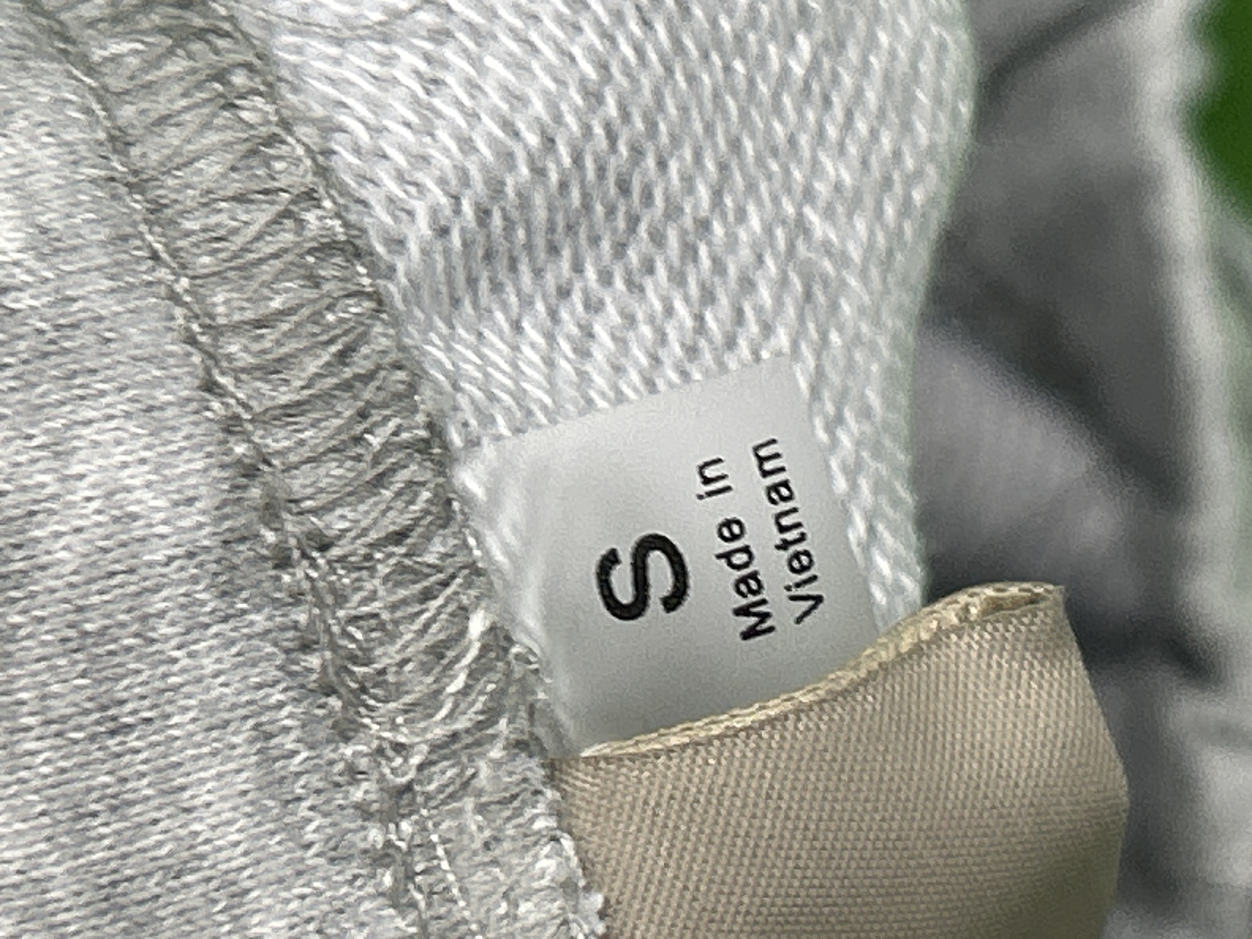 Foto QC 6 de Fear of God Essentials Sweat Shorts Flocked Logo Light Grey