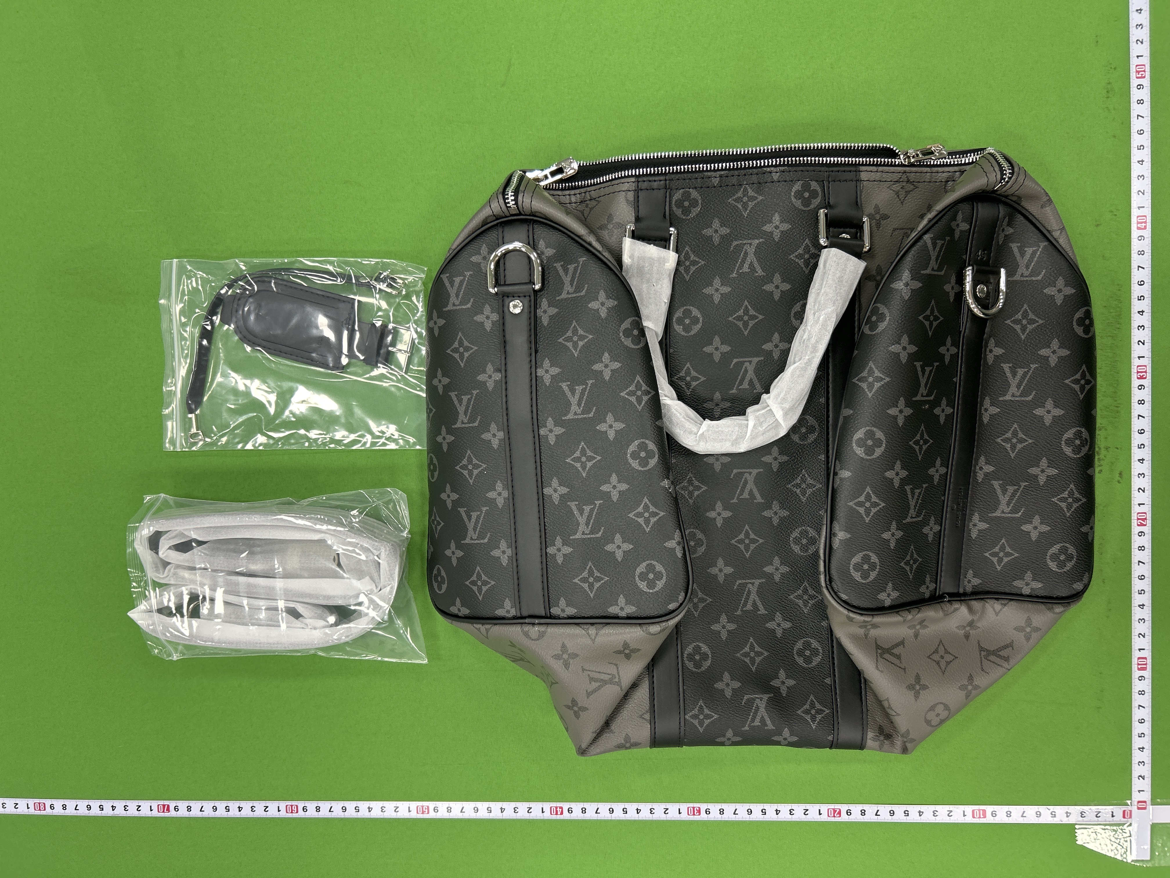 Foto QC 1 de Louis Vuitton Keepall Bandouliere 50 Monogram Sunset Canvas