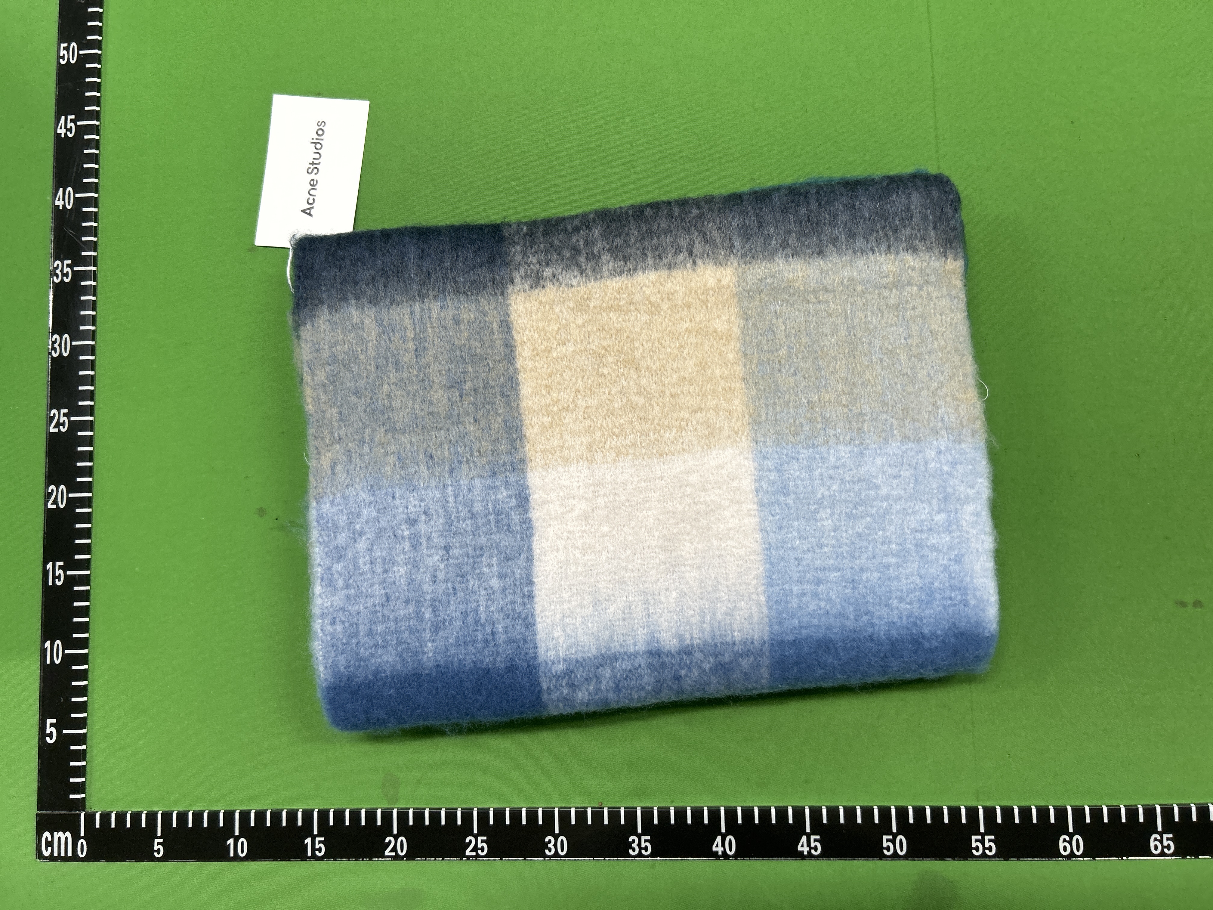 Foto QC 2 de Acne Studios Checked Scarf Multi