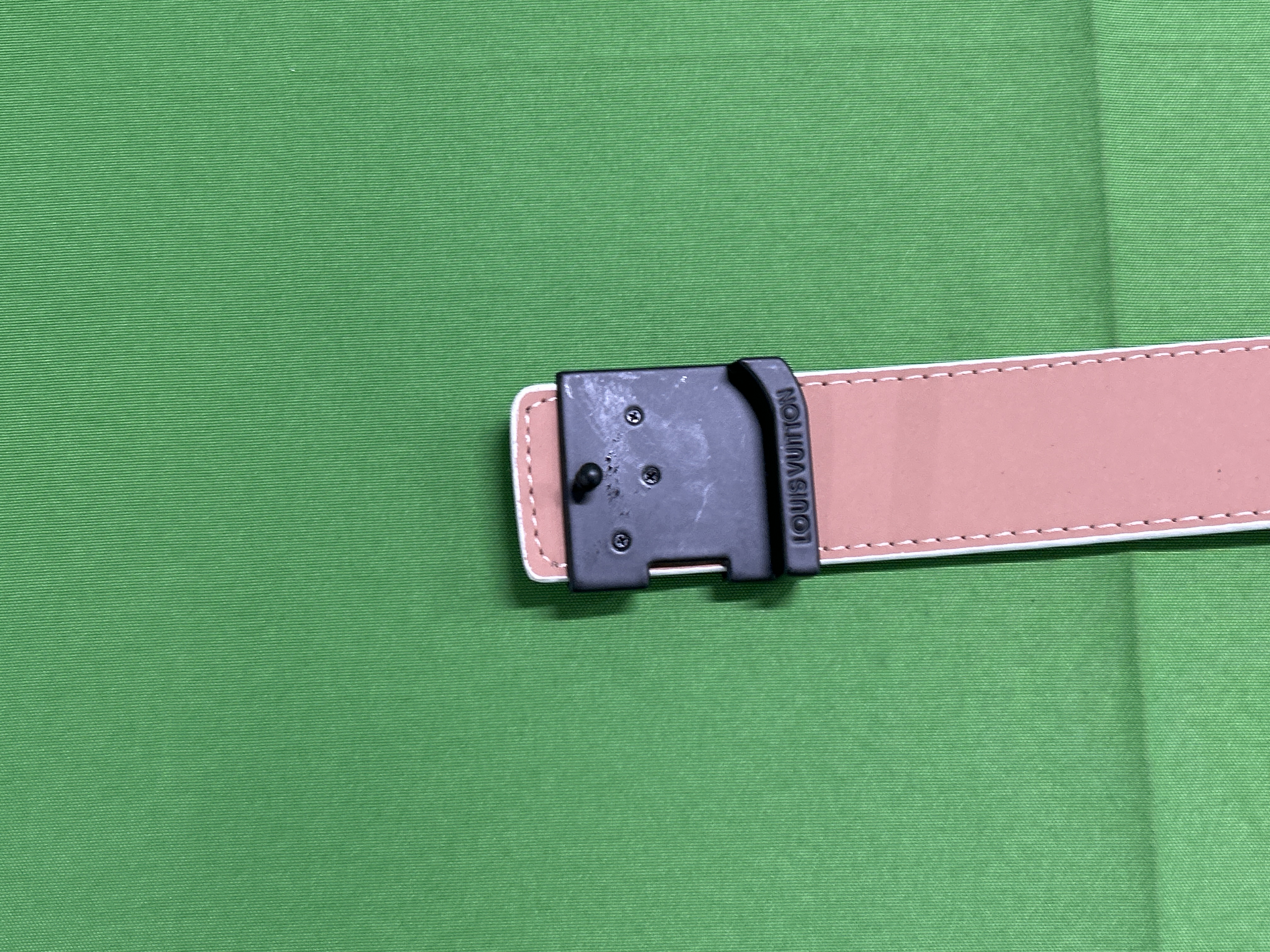 Foto QC 8 de Louis Vuitton LV Initiales Reversible Belt Monogram Eclipse