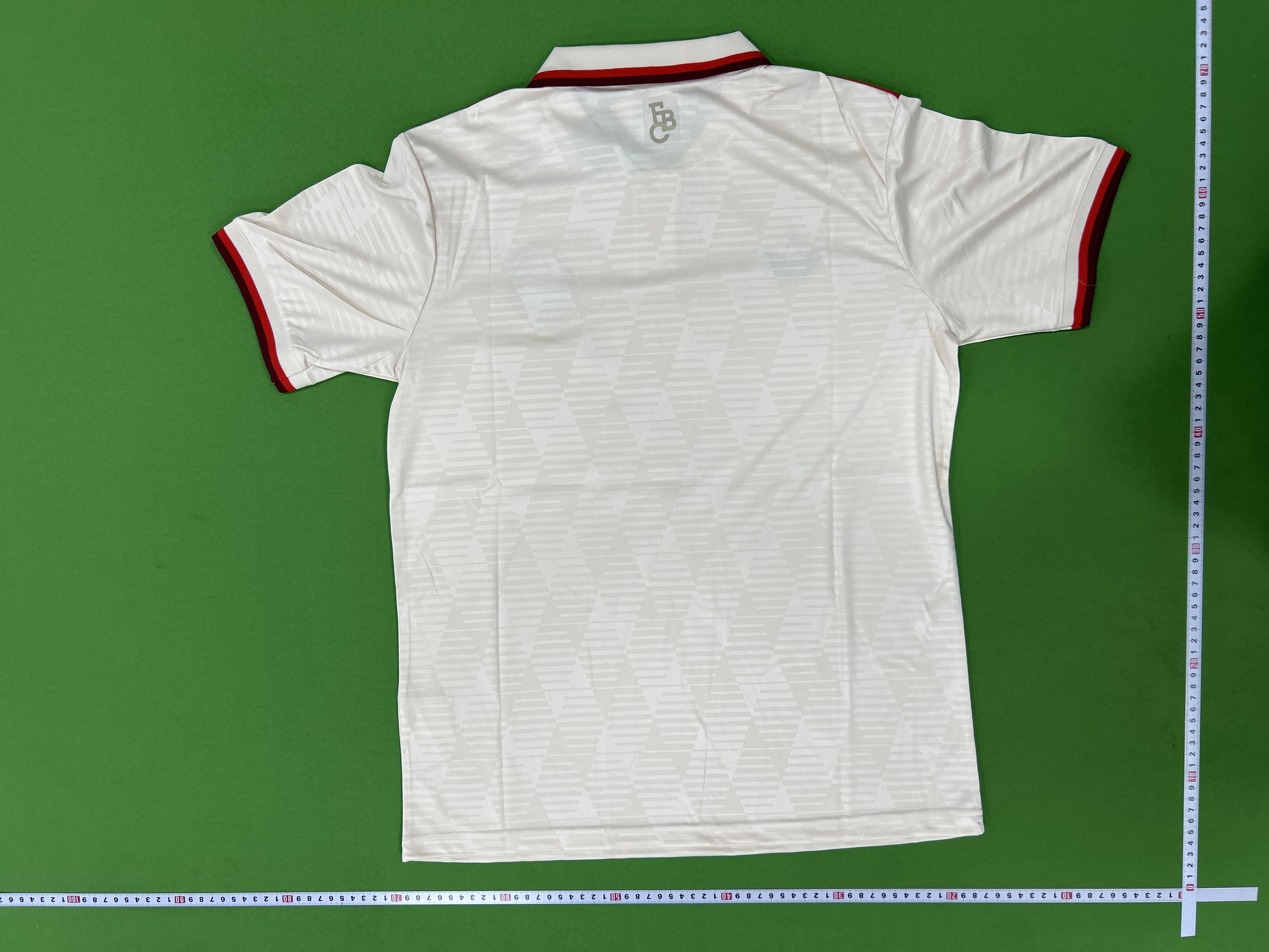 Foto QC 8 de adidas x FC Bayern Munich 2024/25 Third Jersey Off White