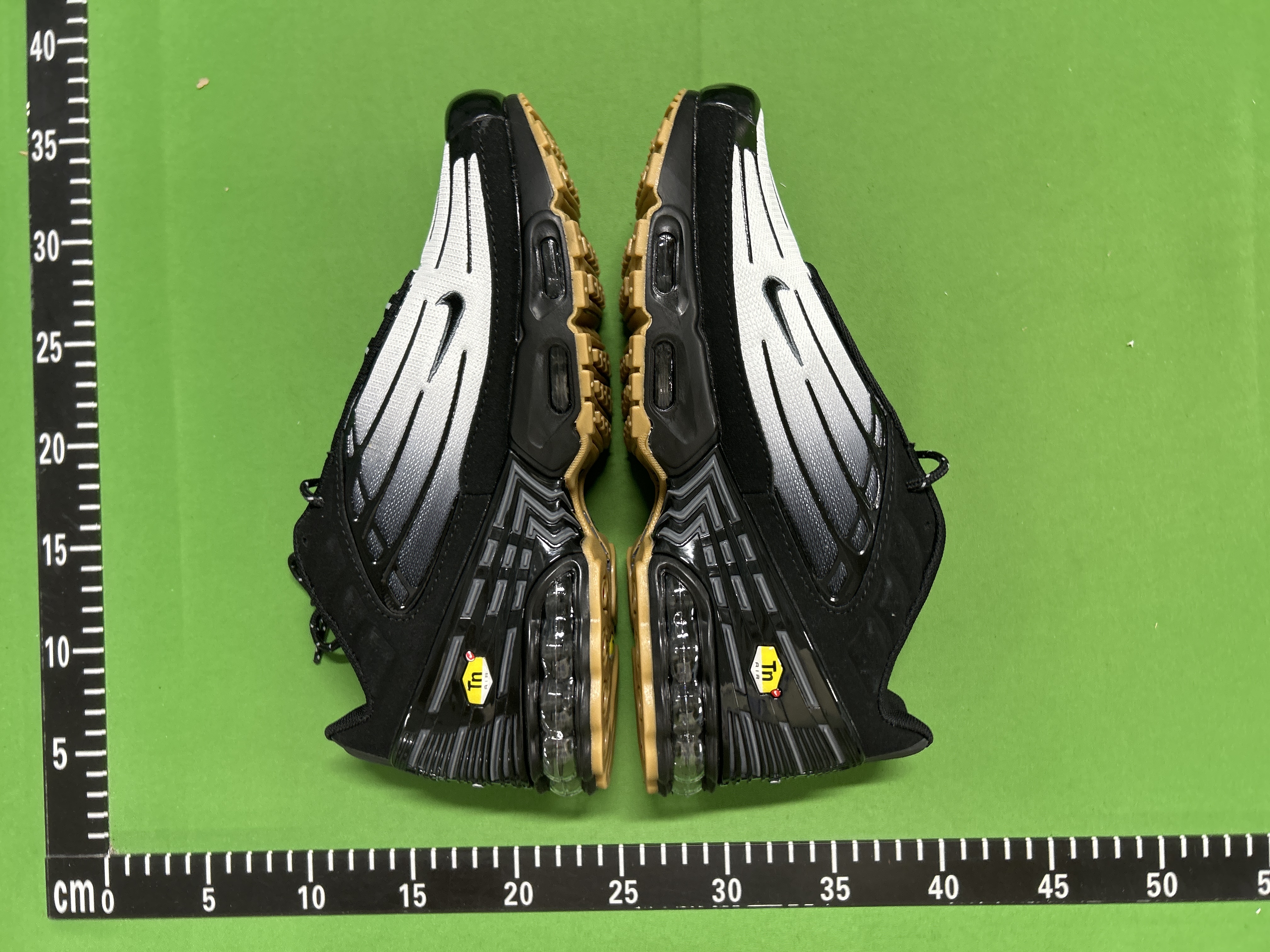 Foto QC 4 de Nike Air Max Plus 3 Retro White Black University Red CK6715-101