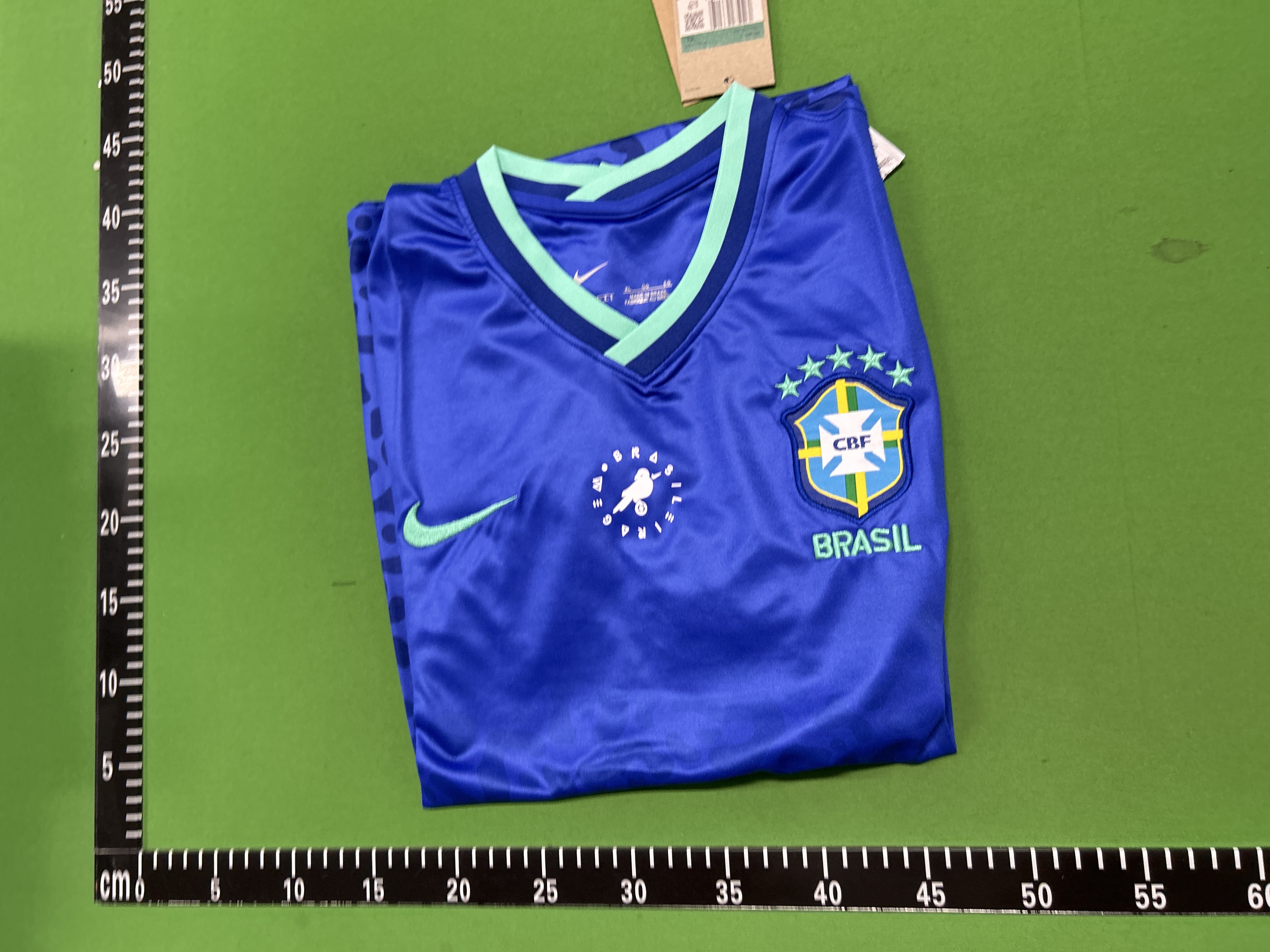 Foto QC 1 de Trapstar Trapstar It's A Secret Gradient Monogram Short Sleeve Soccer Jersey Burgundy