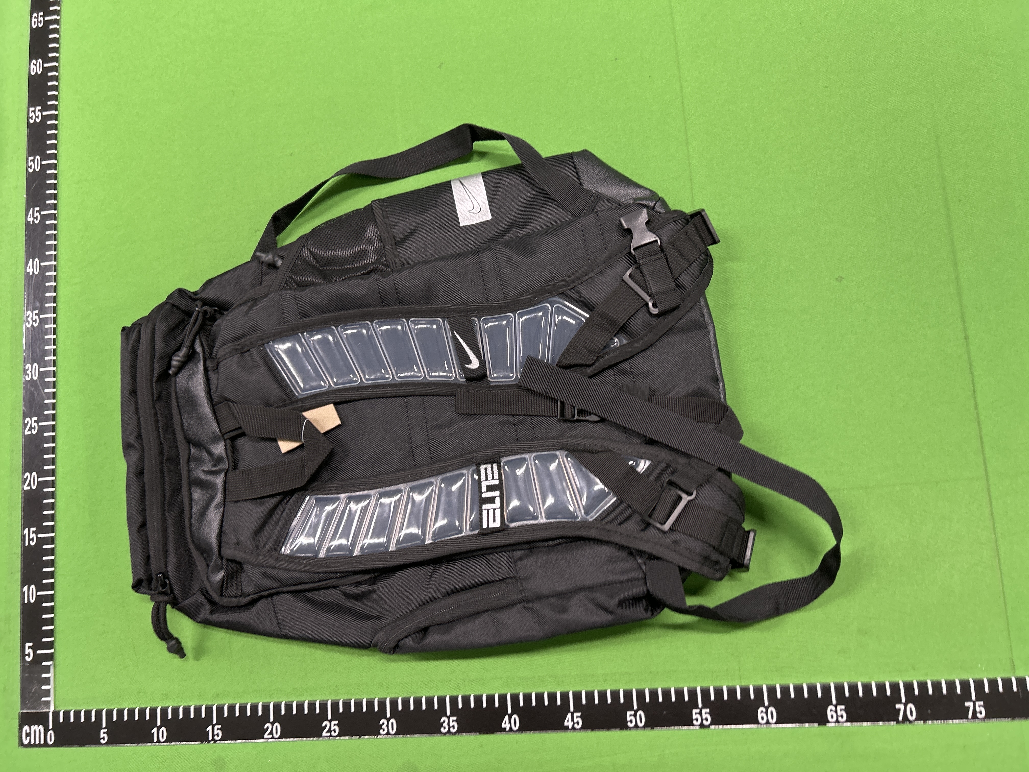 Foto QC 1 de C.P. Company Lens Bungee Crossbody Rucksack Black Nylon B