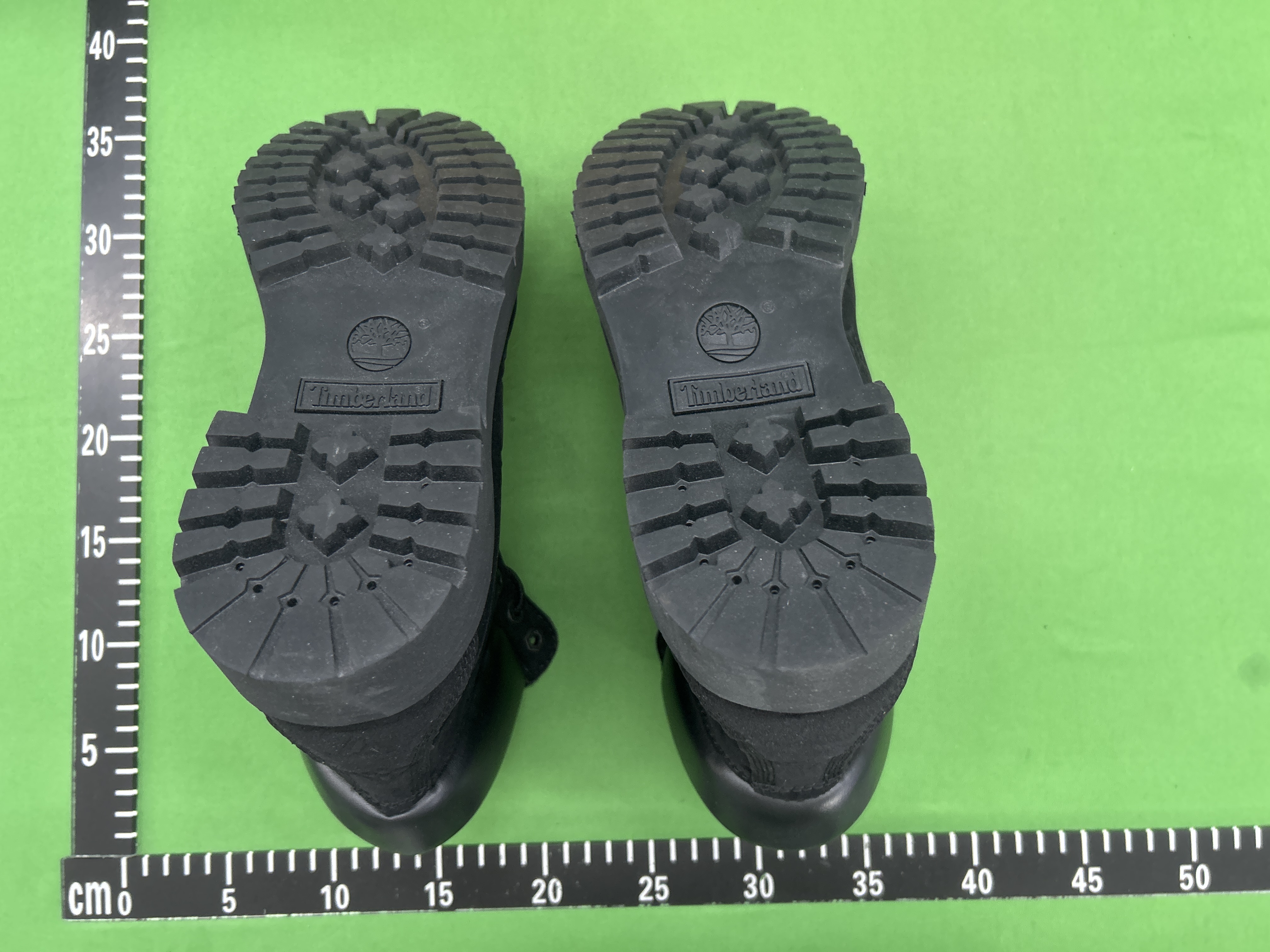 Foto QC 7 de Louis Vuitton Timberland 6-Inch Ankle Boot Nubuck Monogram Black AAP-1