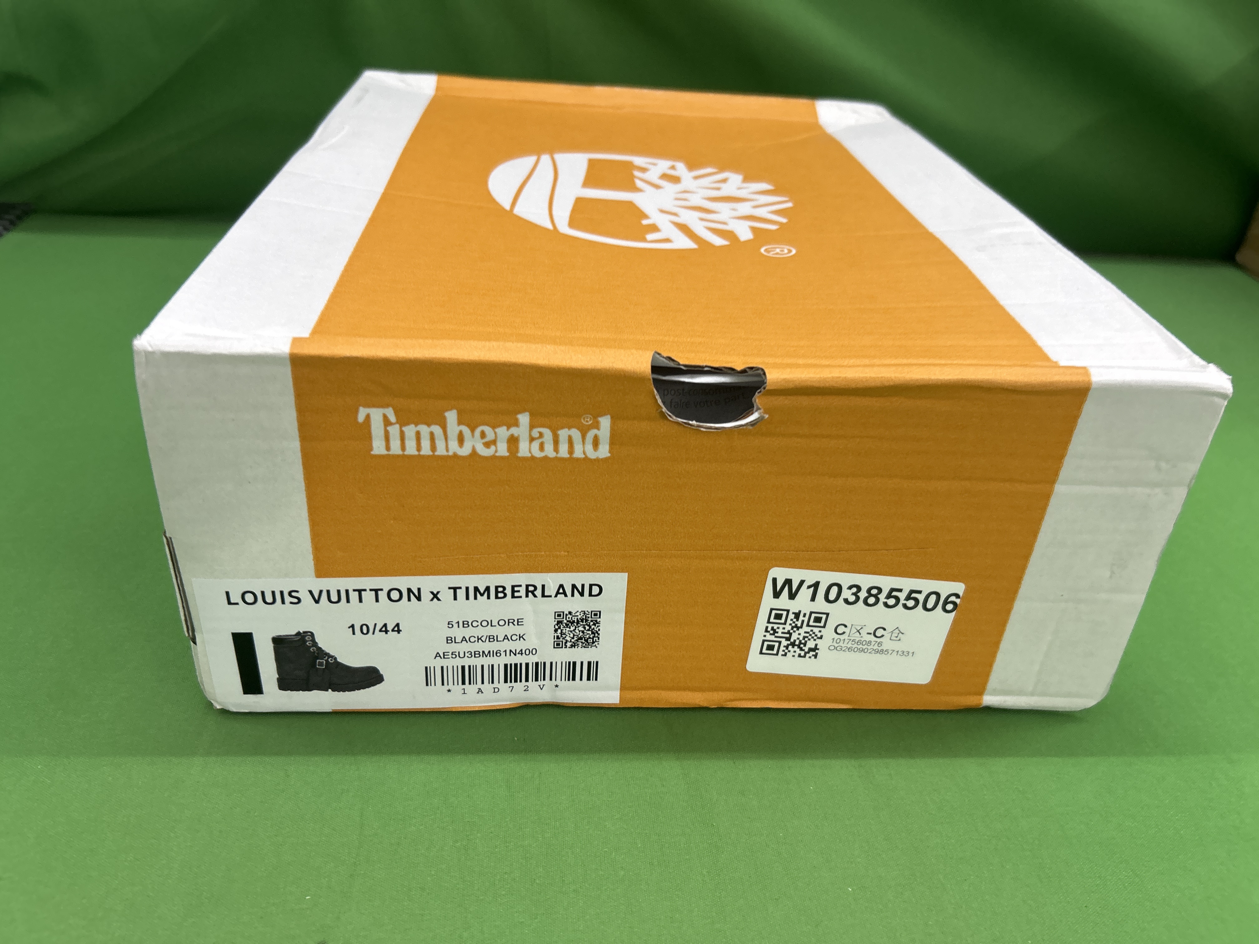 Foto QC 1 de Louis Vuitton Timberland 6-Inch Ankle Boot Nubuck Monogram Black AAP-1