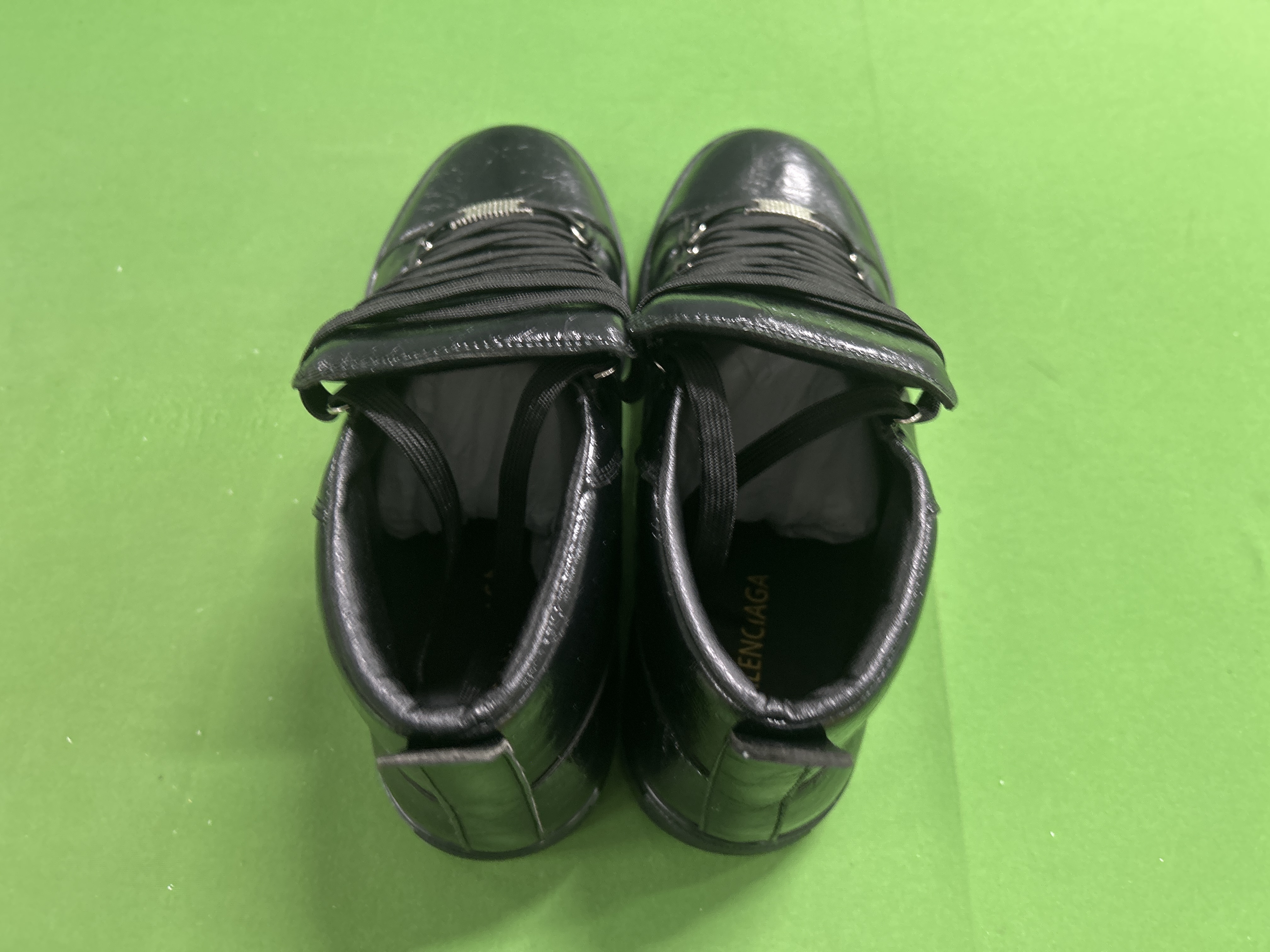 Foto QC 3 de Balenciaga Arena High Patent Leather Red Burgundy Gradient
