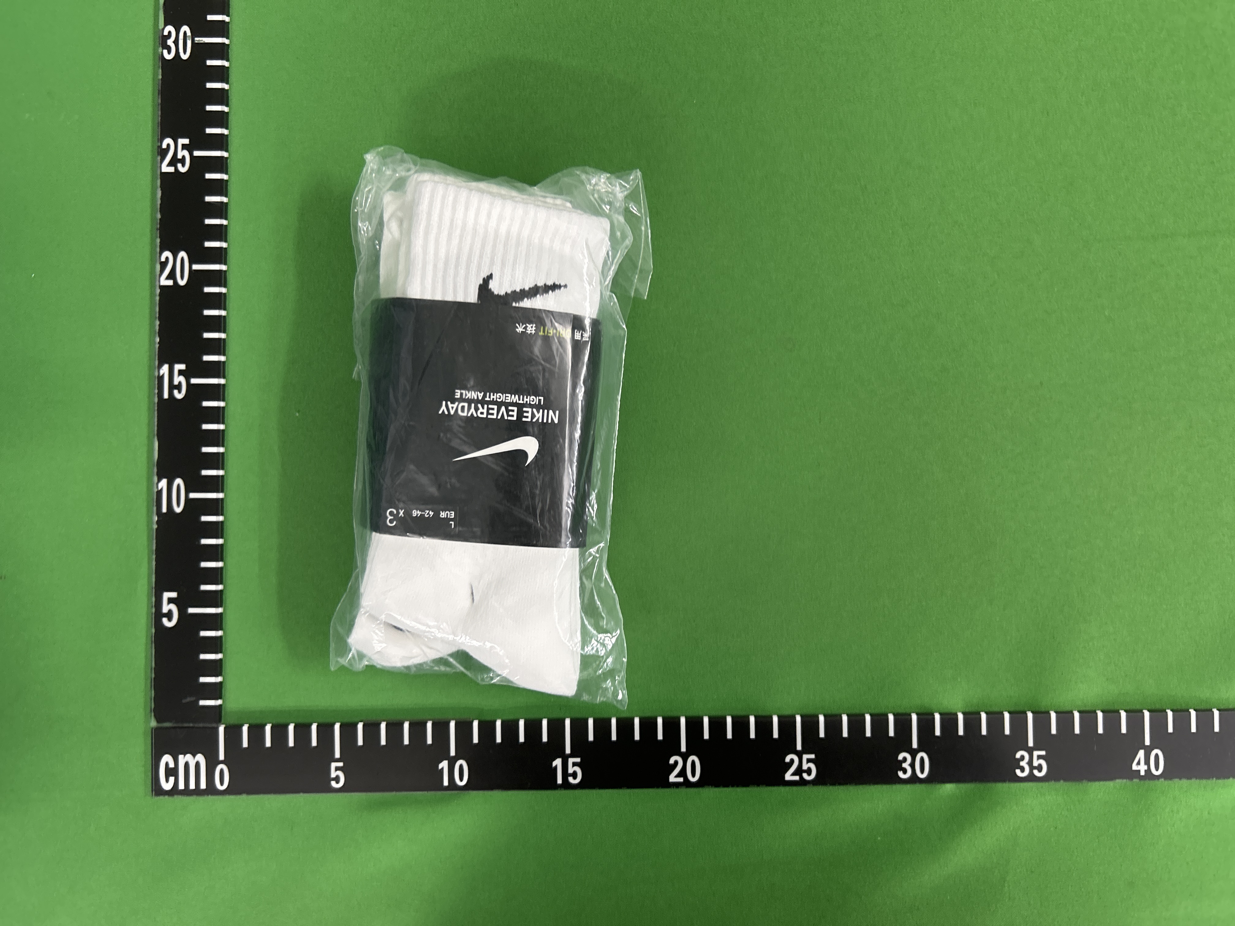 Foto QC 8 de Corteiz Crew Socks Logo White Black