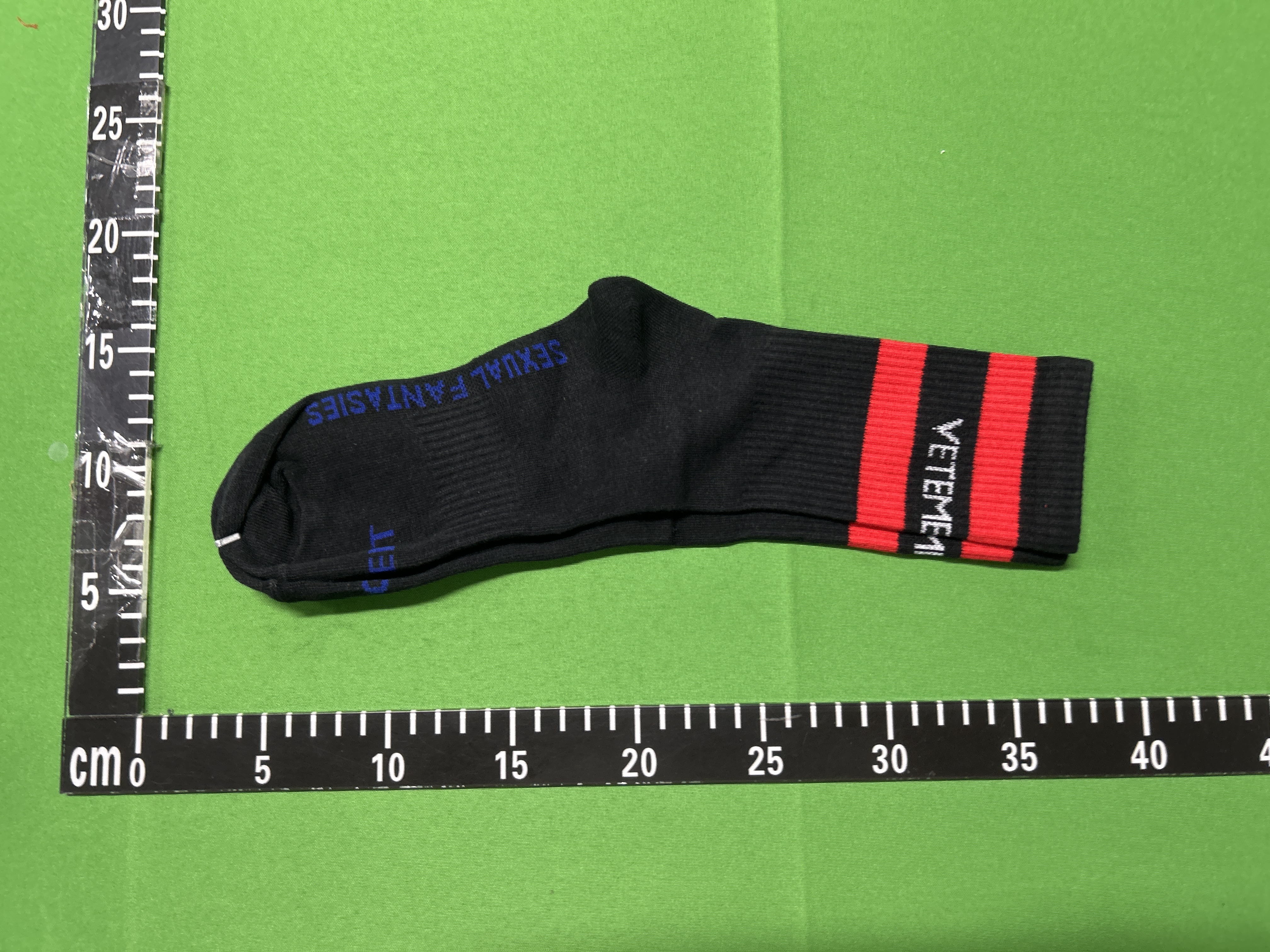 Foto QC 4 de Vetements Sexual Fantasies Crew Socks Striped White