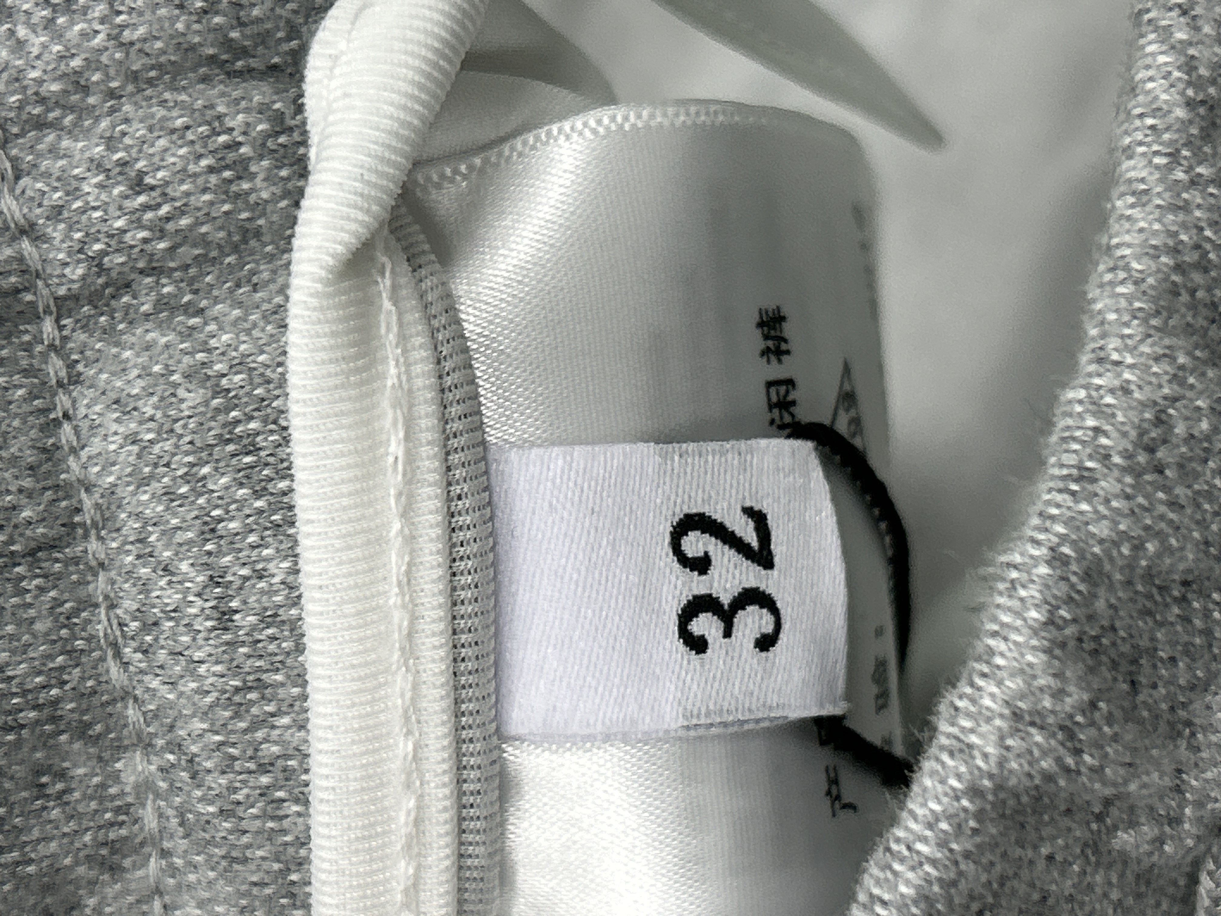 Foto QC 2 de Chrome Hearts Cemetery Cross Patch Sweatpants Gray