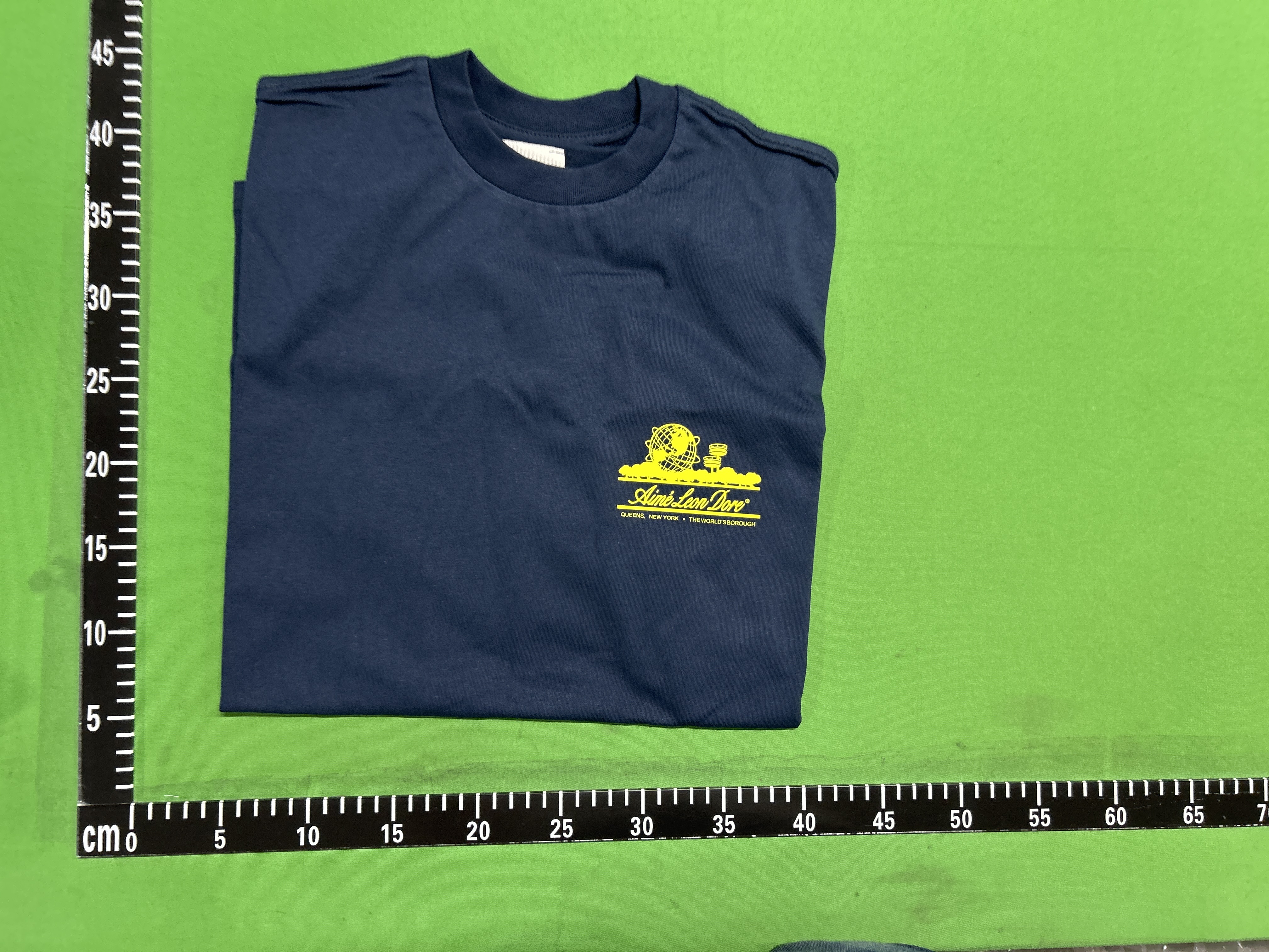 Foto QC 2 de Aime Leon Dore T-shirt World's Borough Black