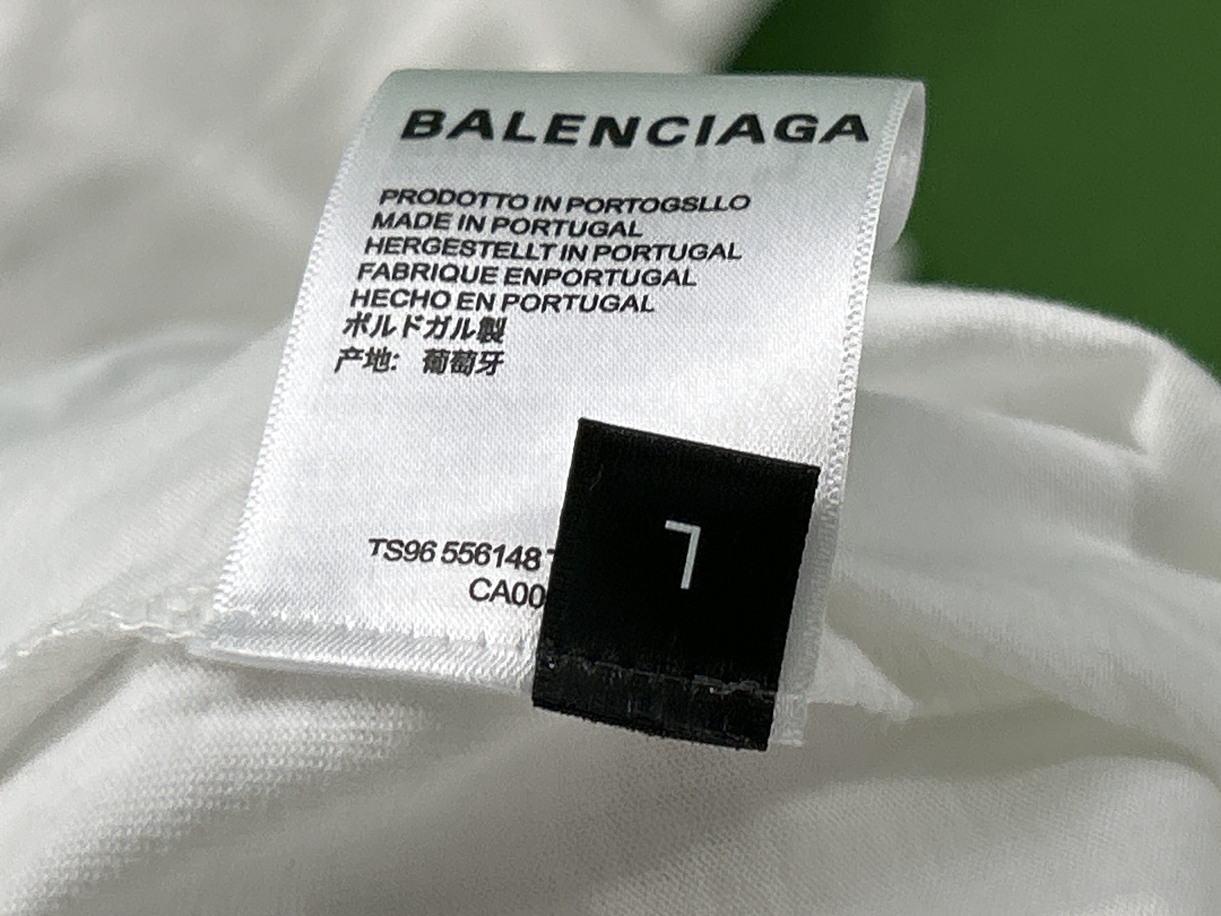 Foto QC 2 de Balenciaga T-shirt Strike Logo EST. 1917 Black