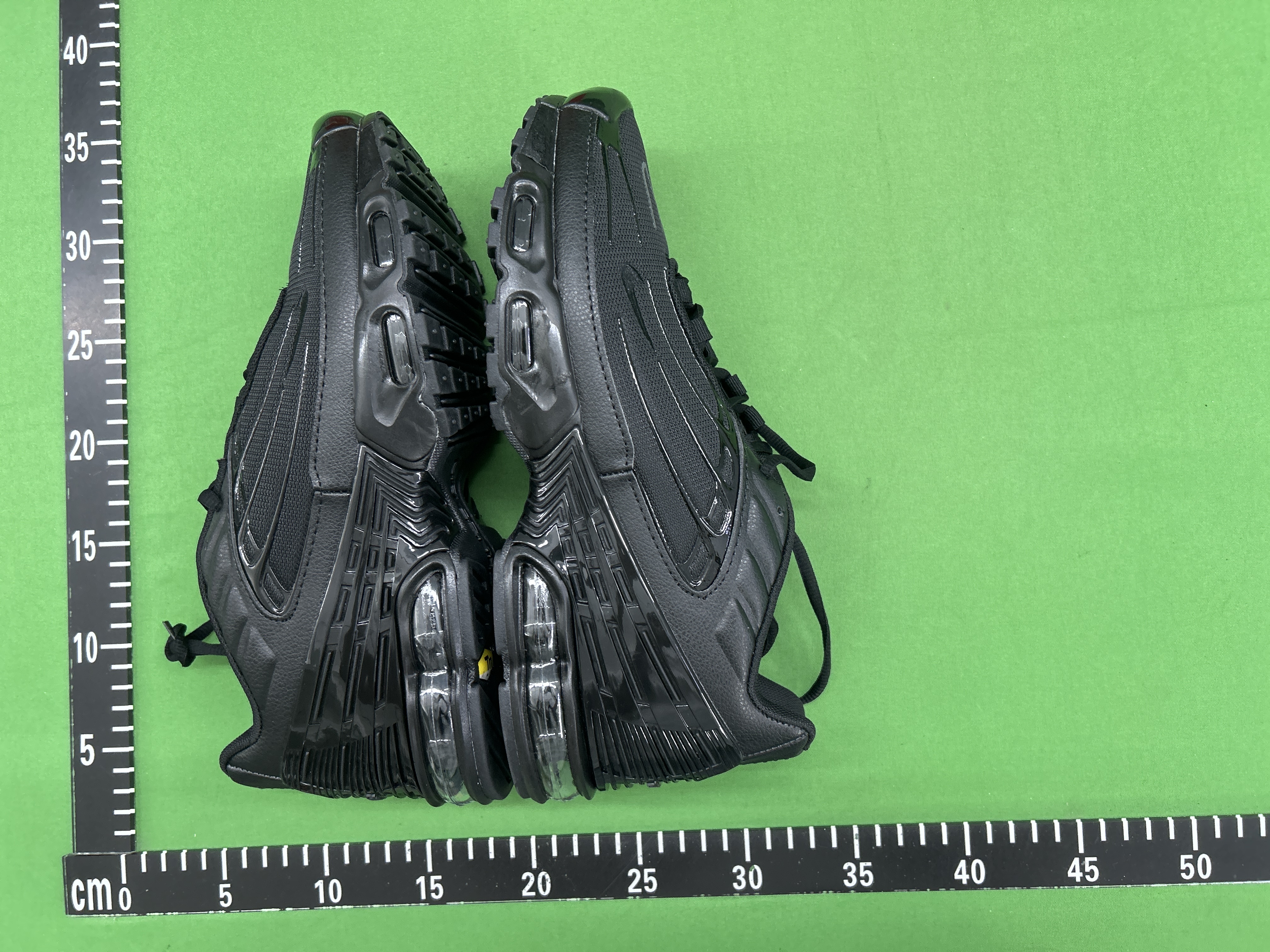 Foto QC 8 de Nike Air Max Plus 3 Retro Triple Black CJ9684-002
