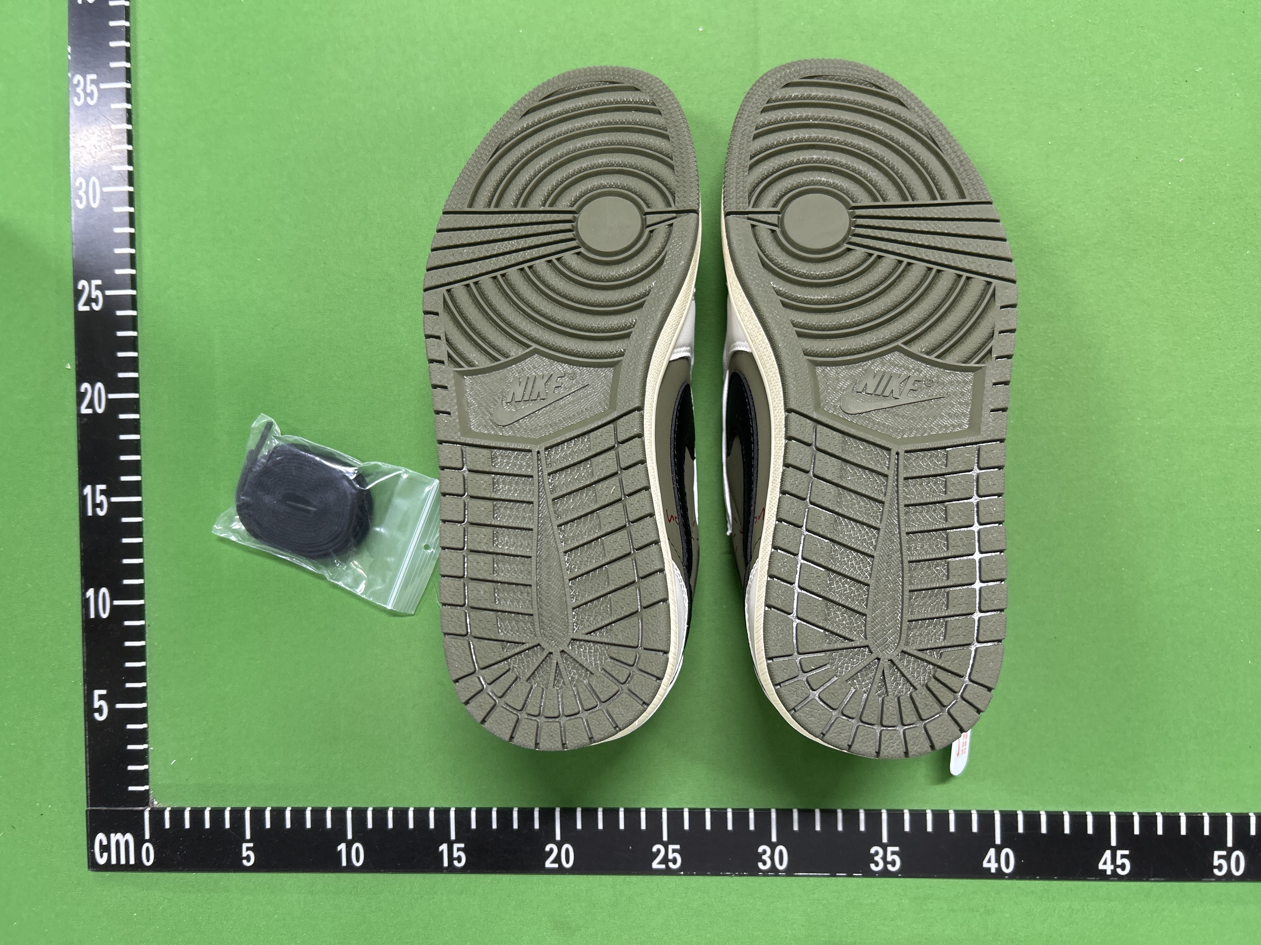 Foto QC 6 de Jordan 1 Retro Low OG SP Travis Scott Mocha CQ4277-001