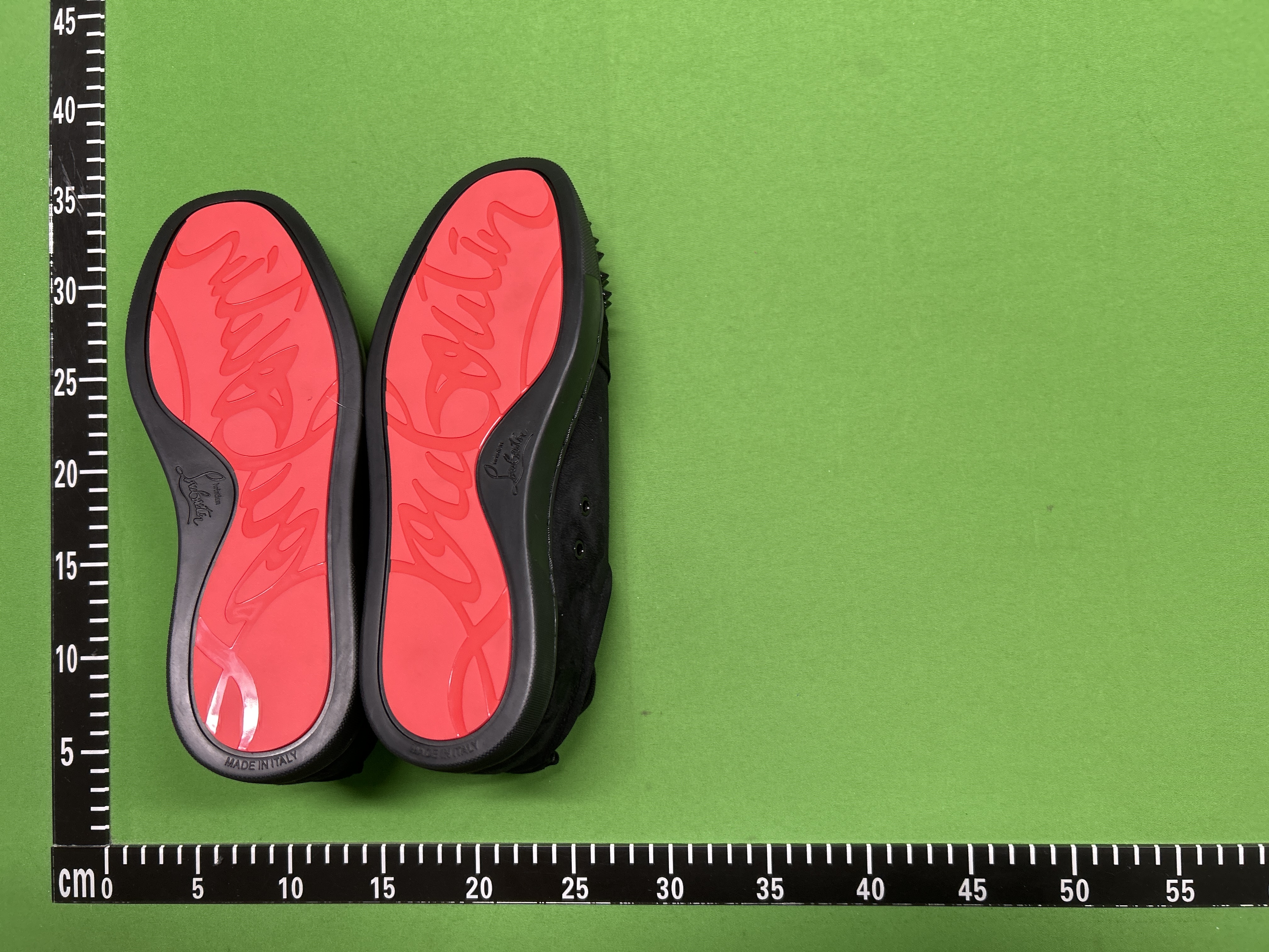 Foto QC 8 de Christian Louboutin Louis Junior Leather Low-Top Red Metallic Trim