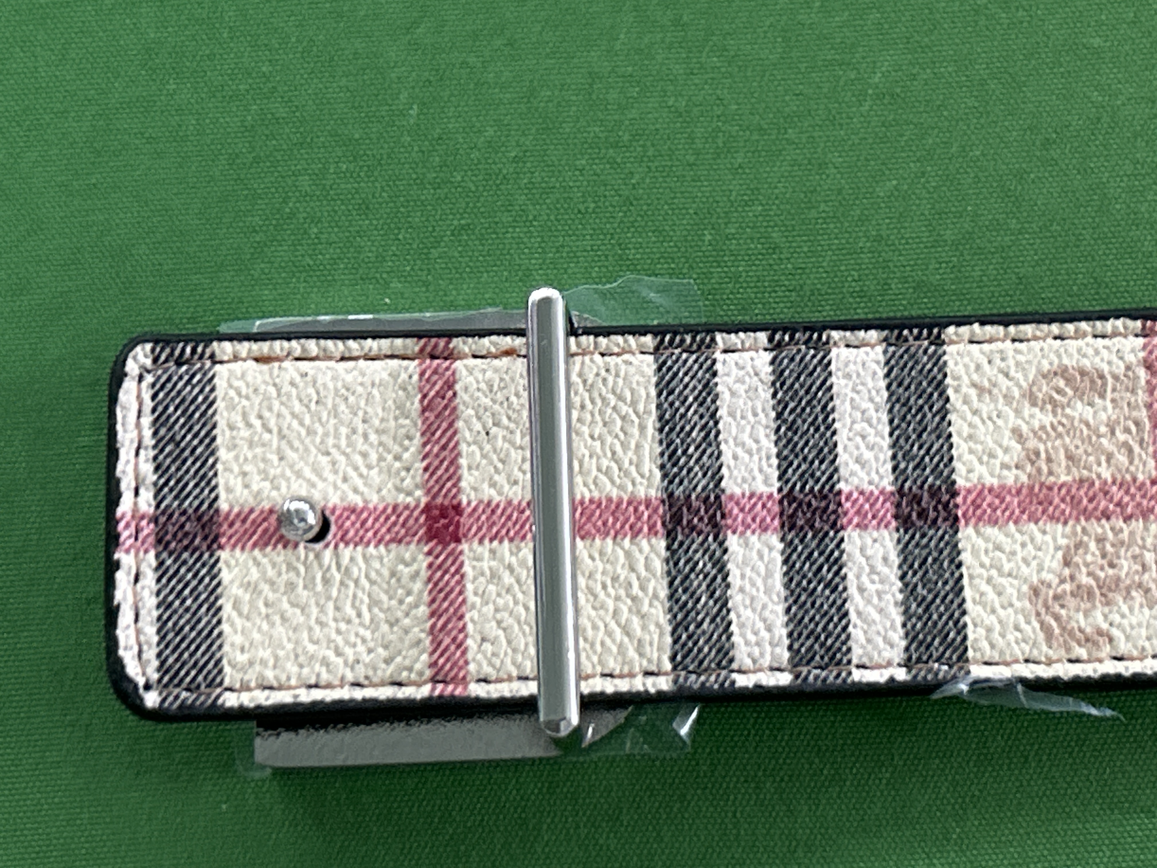 Foto QC 4 de Burberry TB Reversible Belt Black Embossed Check and Vintage Check