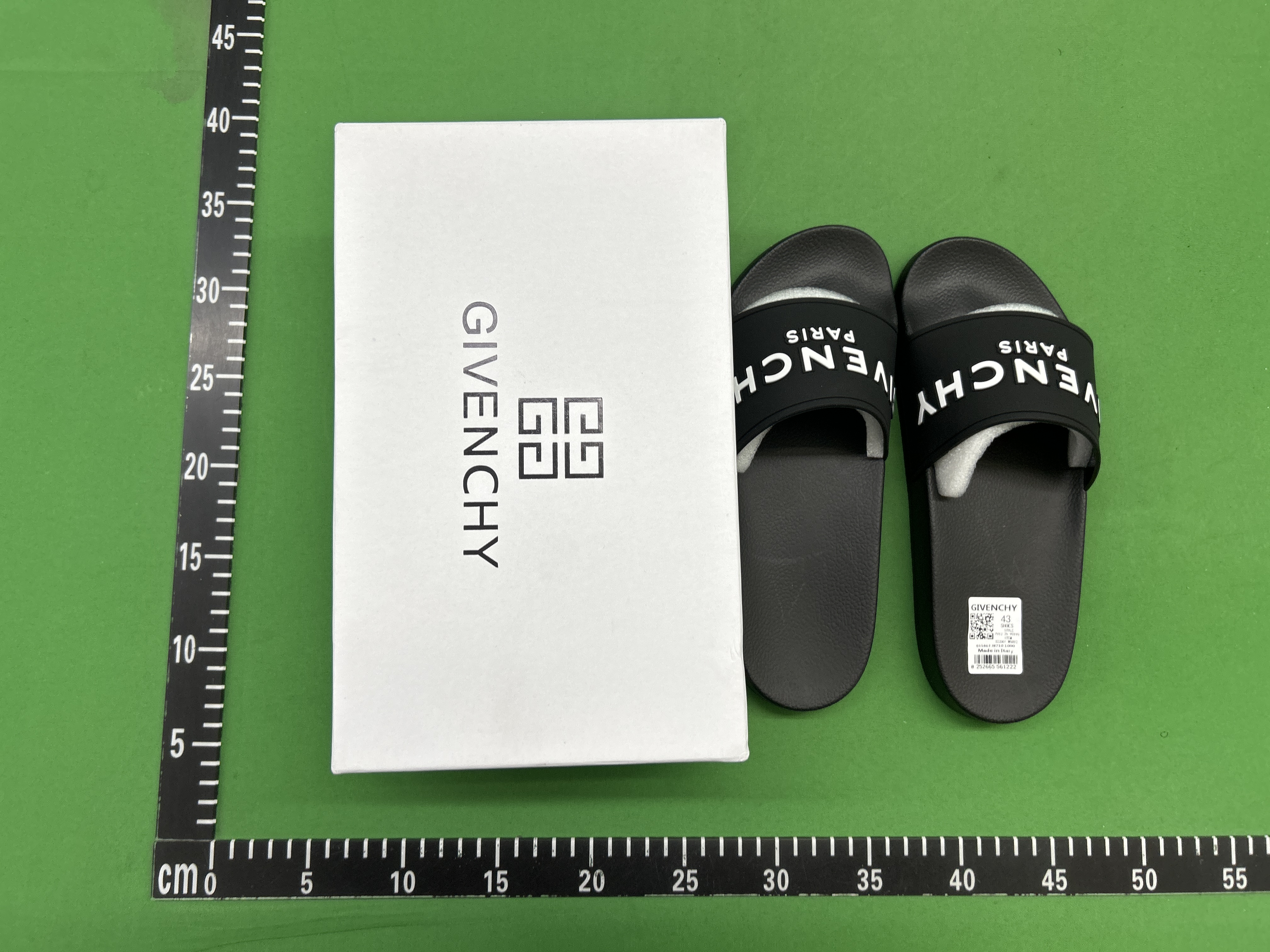 Foto QC 2 de Givenchy Logo Slide Rubber Black BE001NE01T 001