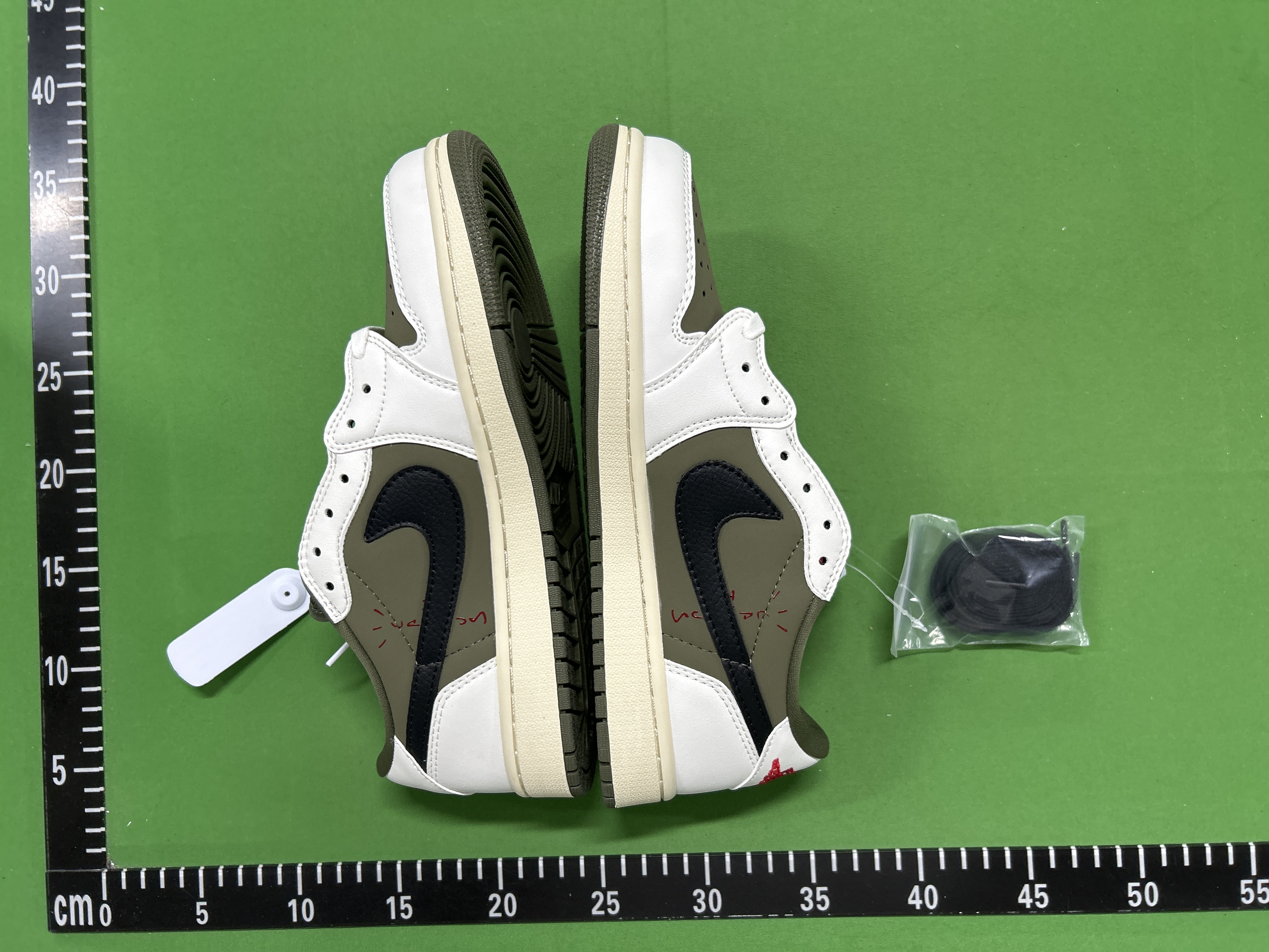 Foto QC 4 de Jordan 1 Retro Low OG SP Travis Scott Mocha CQ4277-001