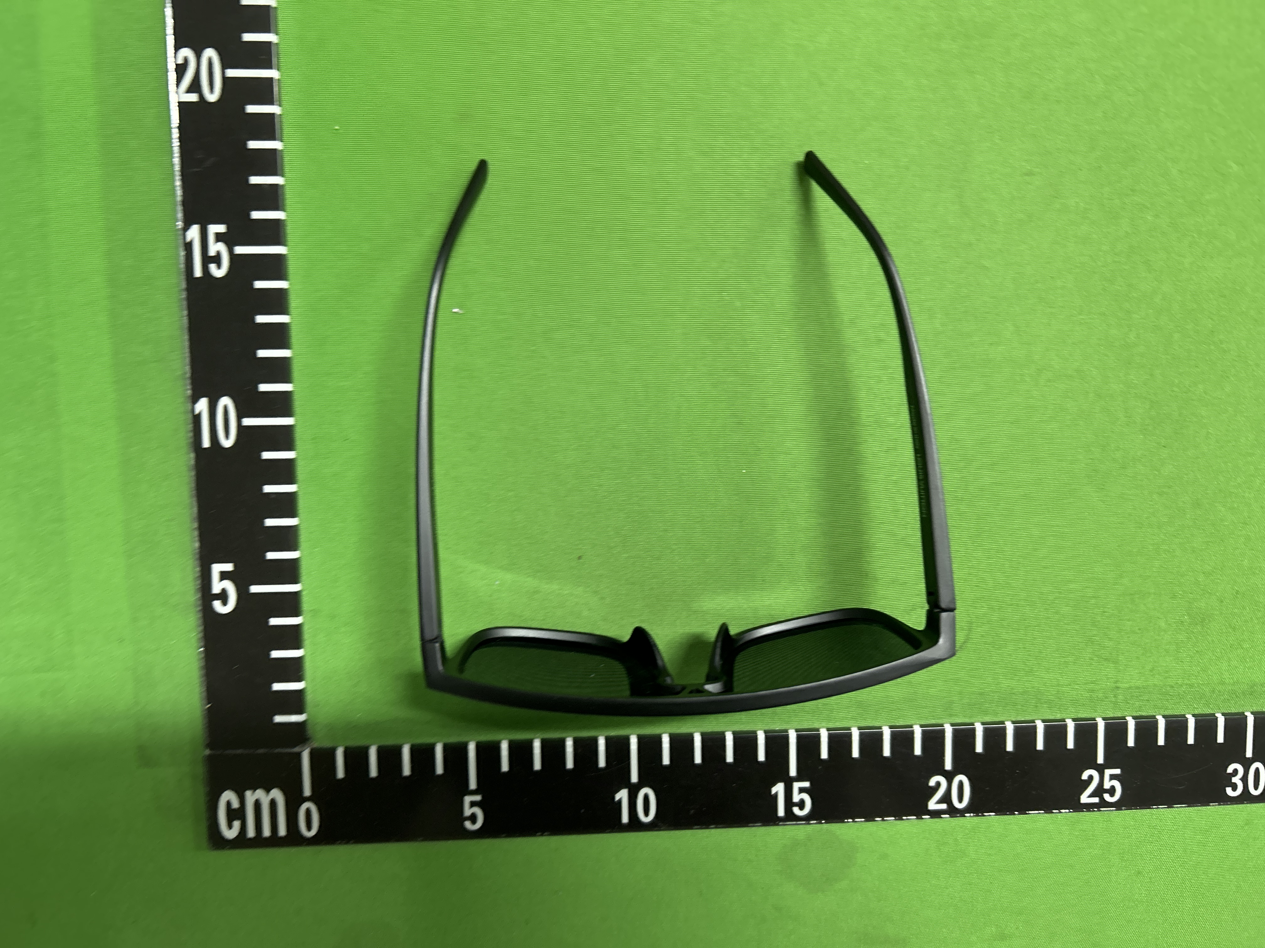 Foto QC 8 de Louis Vuitton Waimea Mask-Frame Acetate Sunglasses White Grey Monogram (Z1083W)